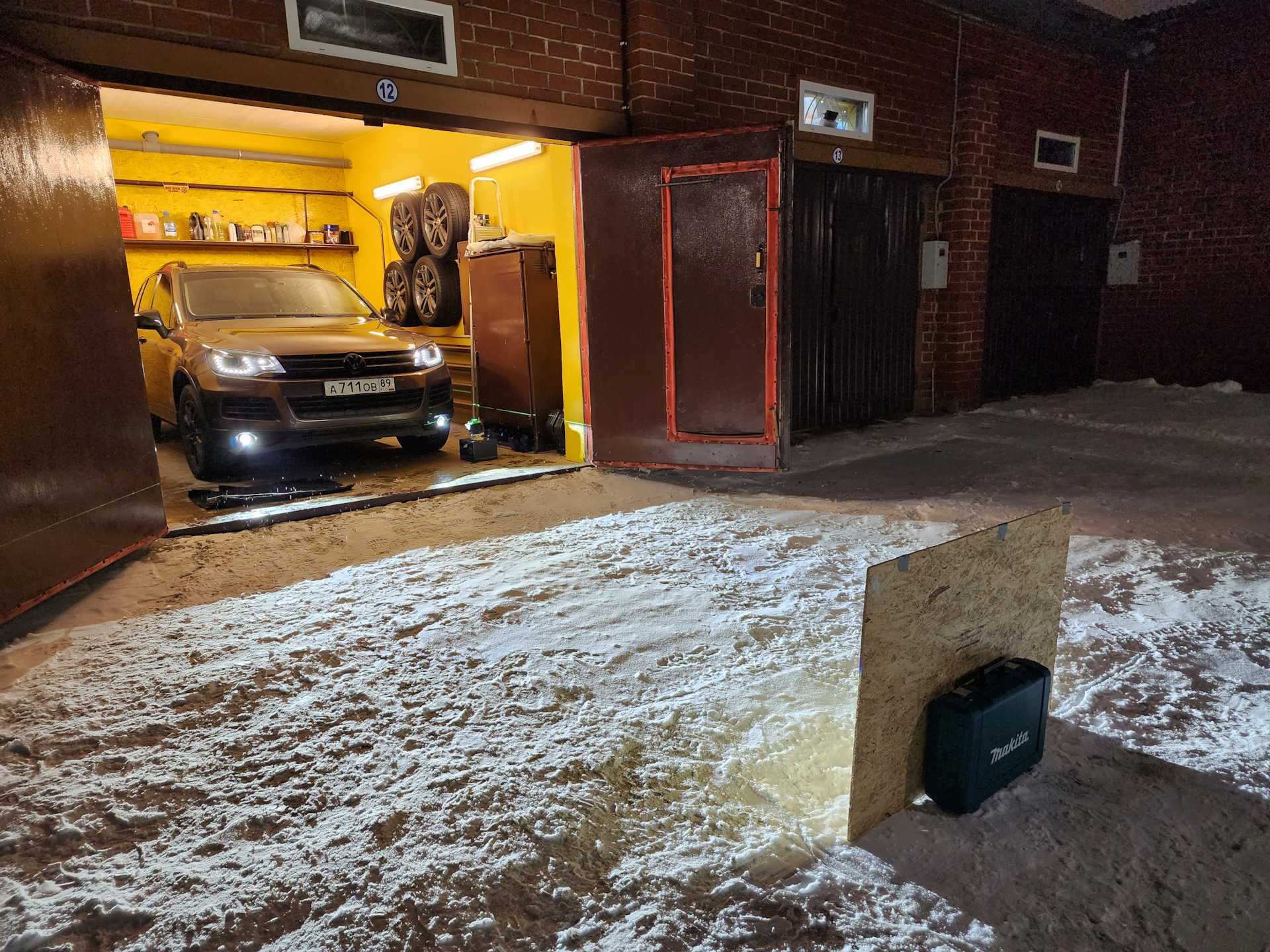 Настройка ПТФ по высоте. — Volkswagen Touareg (2G), 3,6 л, 2012 года ...