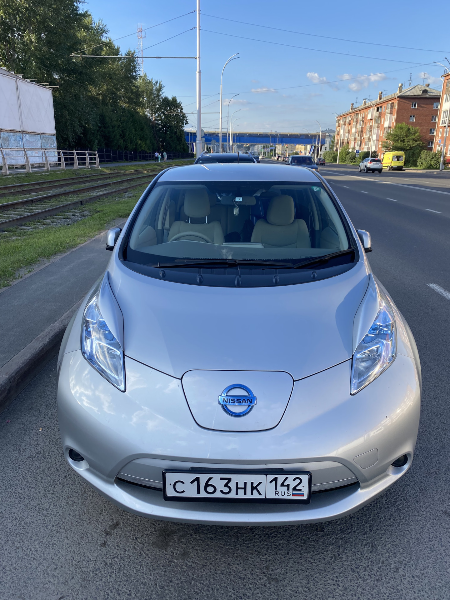 Nissan Leaf 1