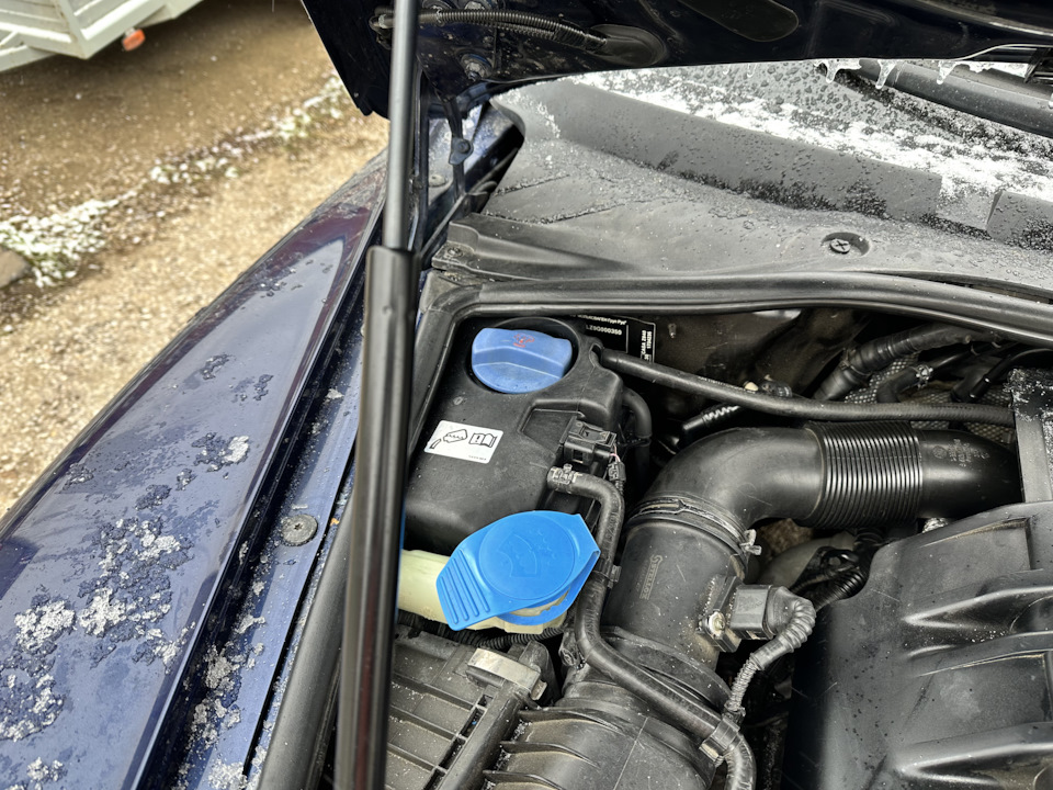 Фото в бортжурнале Volkswagen Touareg (1G)