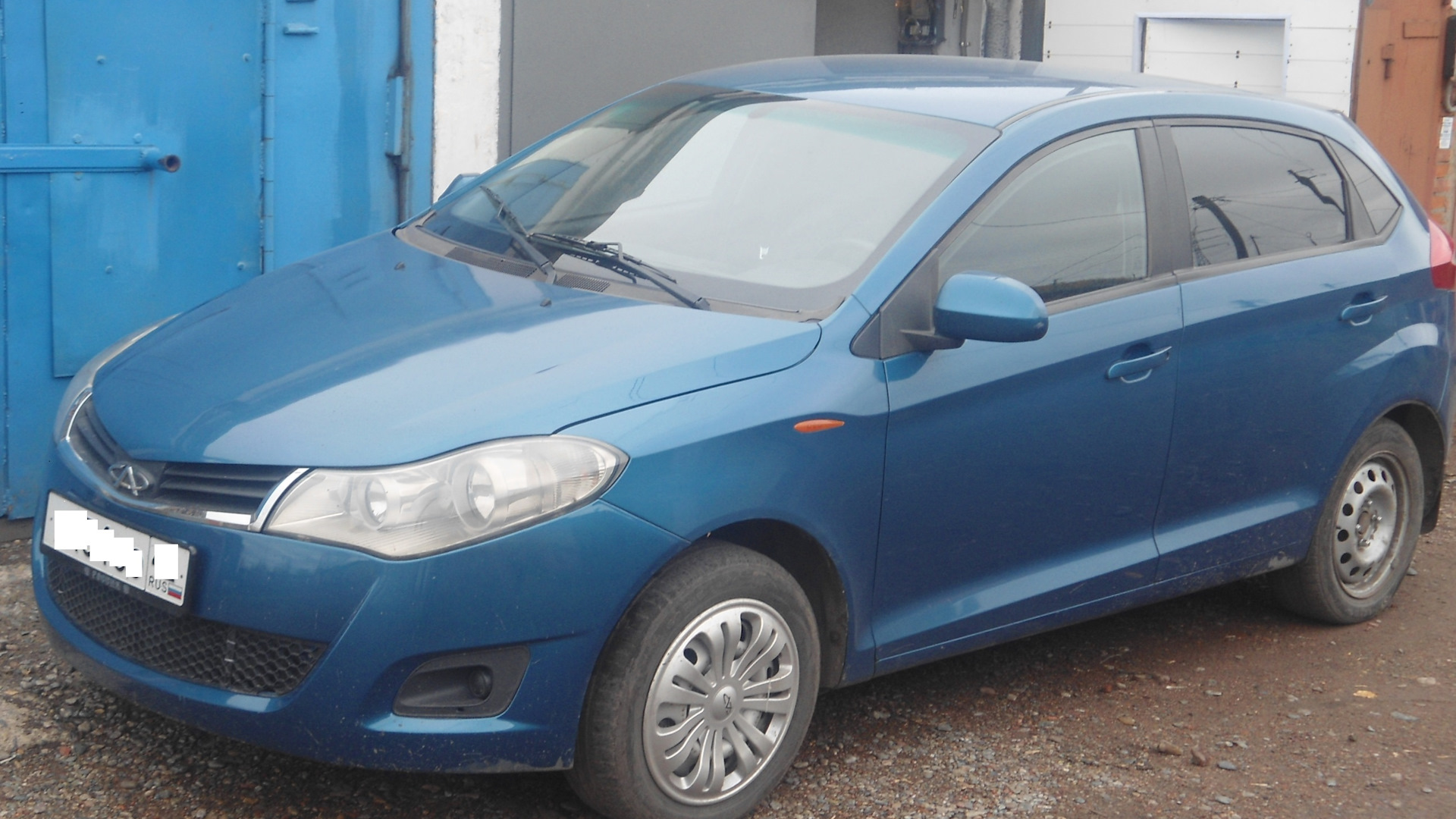 13 сини. ЗАЗ Форза синяя зима. Chery a13 синего цвета. Chery a16 SQR 7162. 13 Blue.