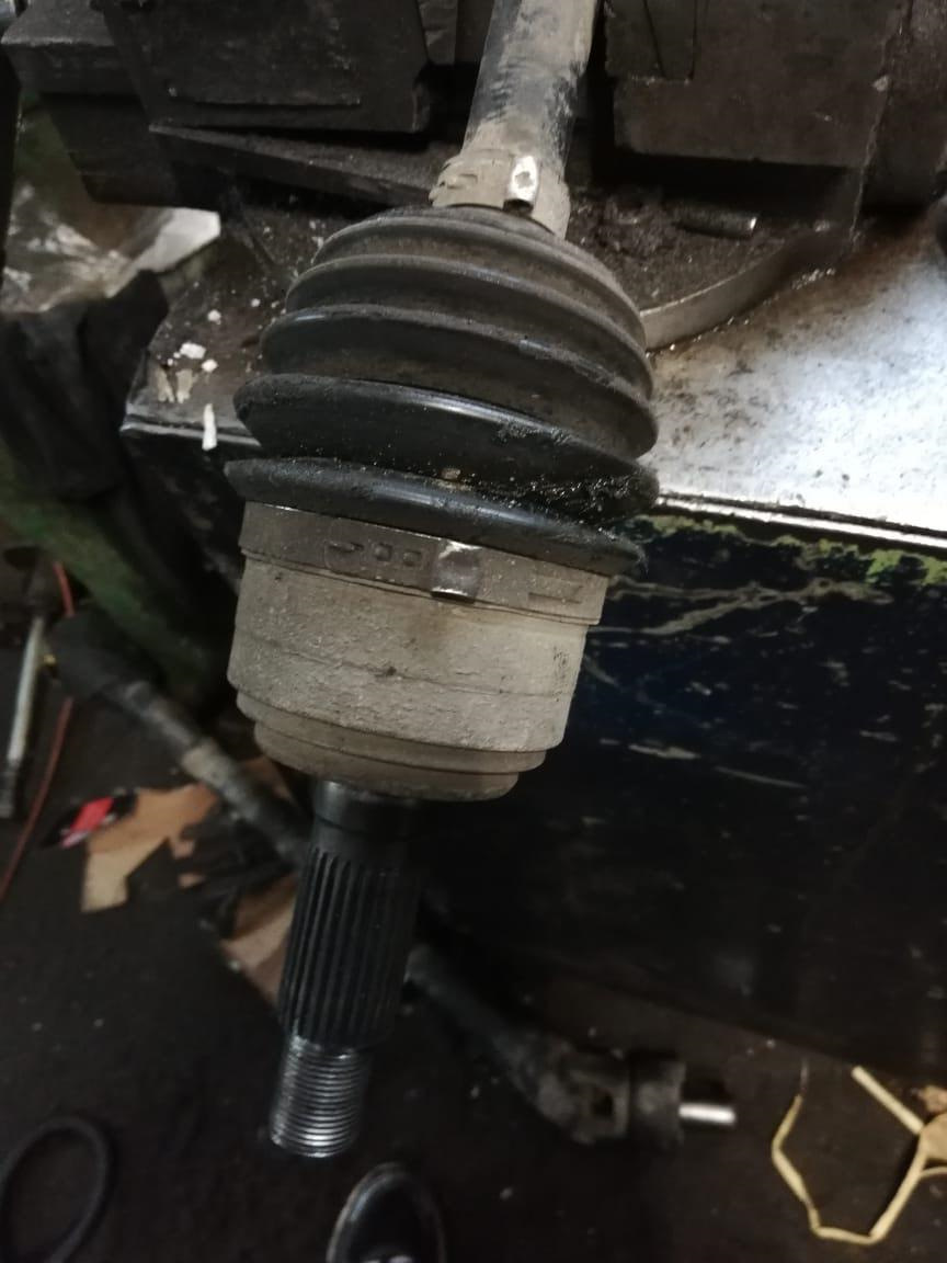 Наружная граната мазда 6 gh. Внутренняя граната mazda 6 gh правая. Замена шруса мазда 6 gh. Пыльник внутренней гранаты на мазду 6 gh. 4.