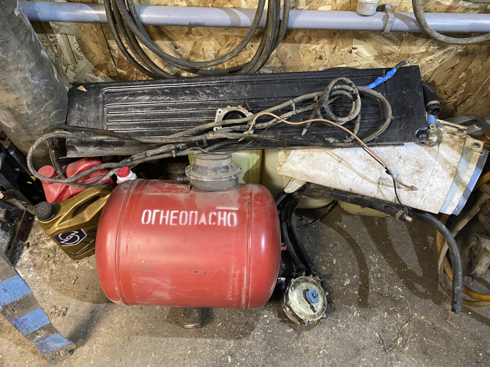 Демонтаж гбо — Lada 4x4 3D, 1,6 л, 1991 года | своими руками | DRIVE2