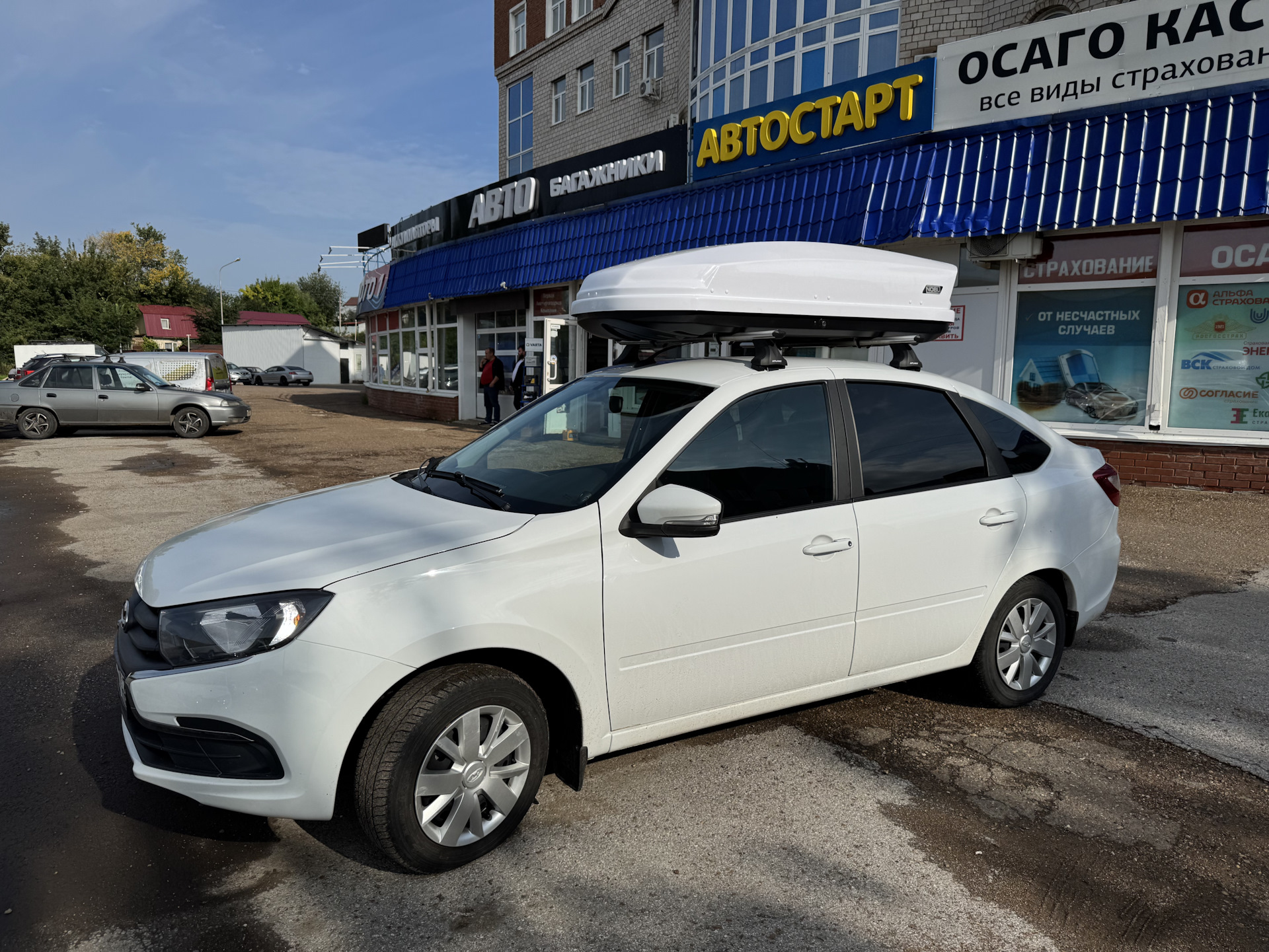 Бокс на крышу — Lada Гранта Лифтбек (2G), 1,6 л, 2023 года | аксессуары ...