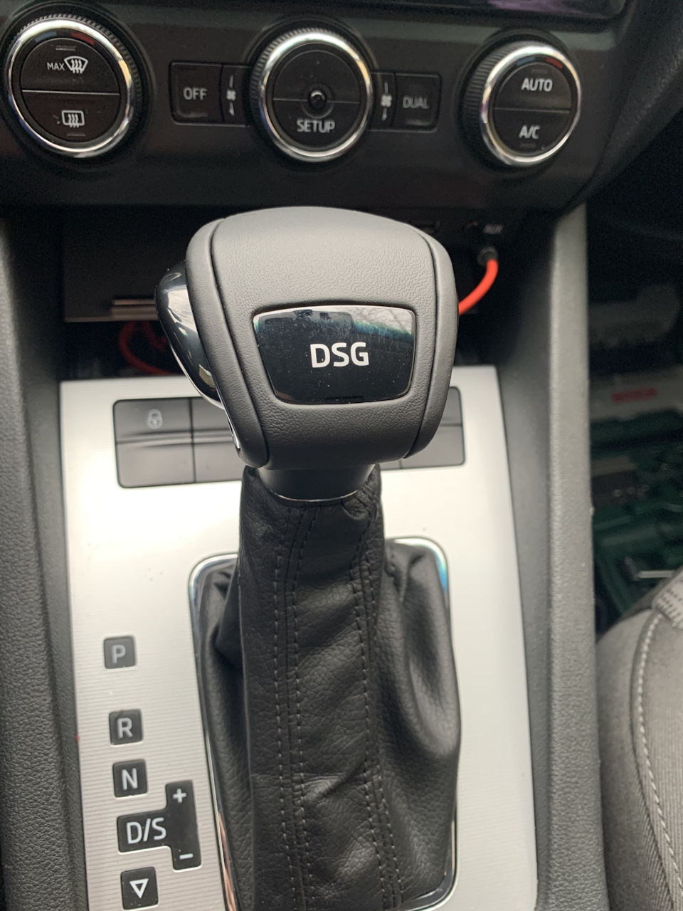 Замена ручки КПП — Skoda Octavia A7 Mk3, 1,8 л, 2014 года | просто так ...