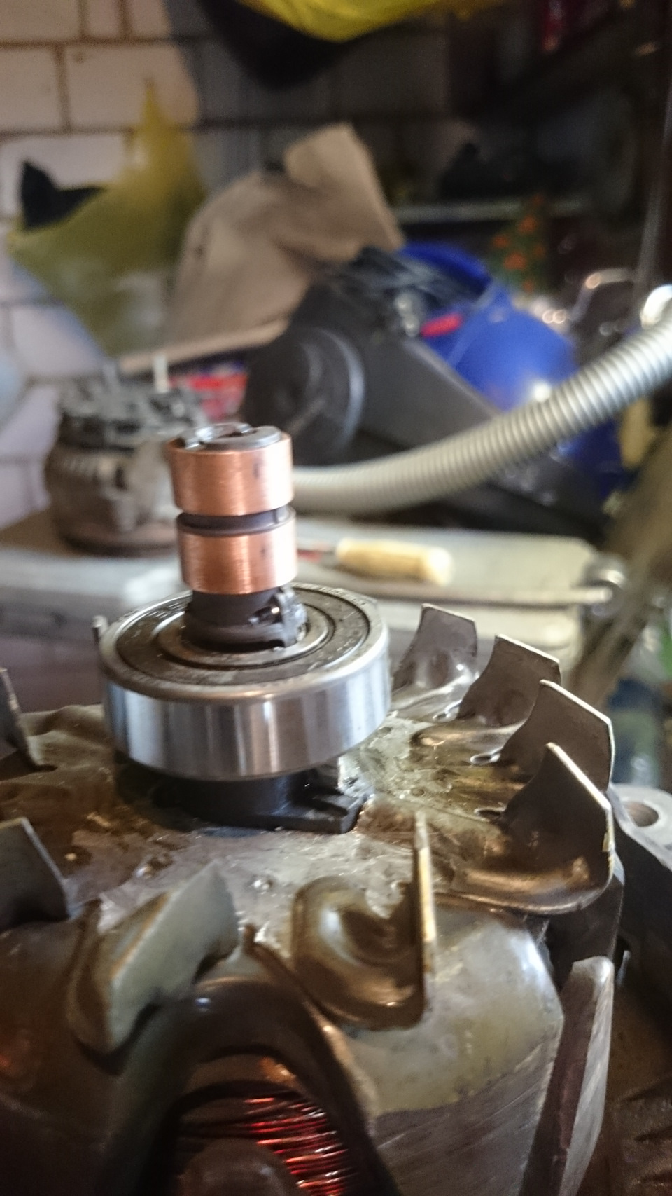 Одеваем подшипник — Audi A6 (C4)