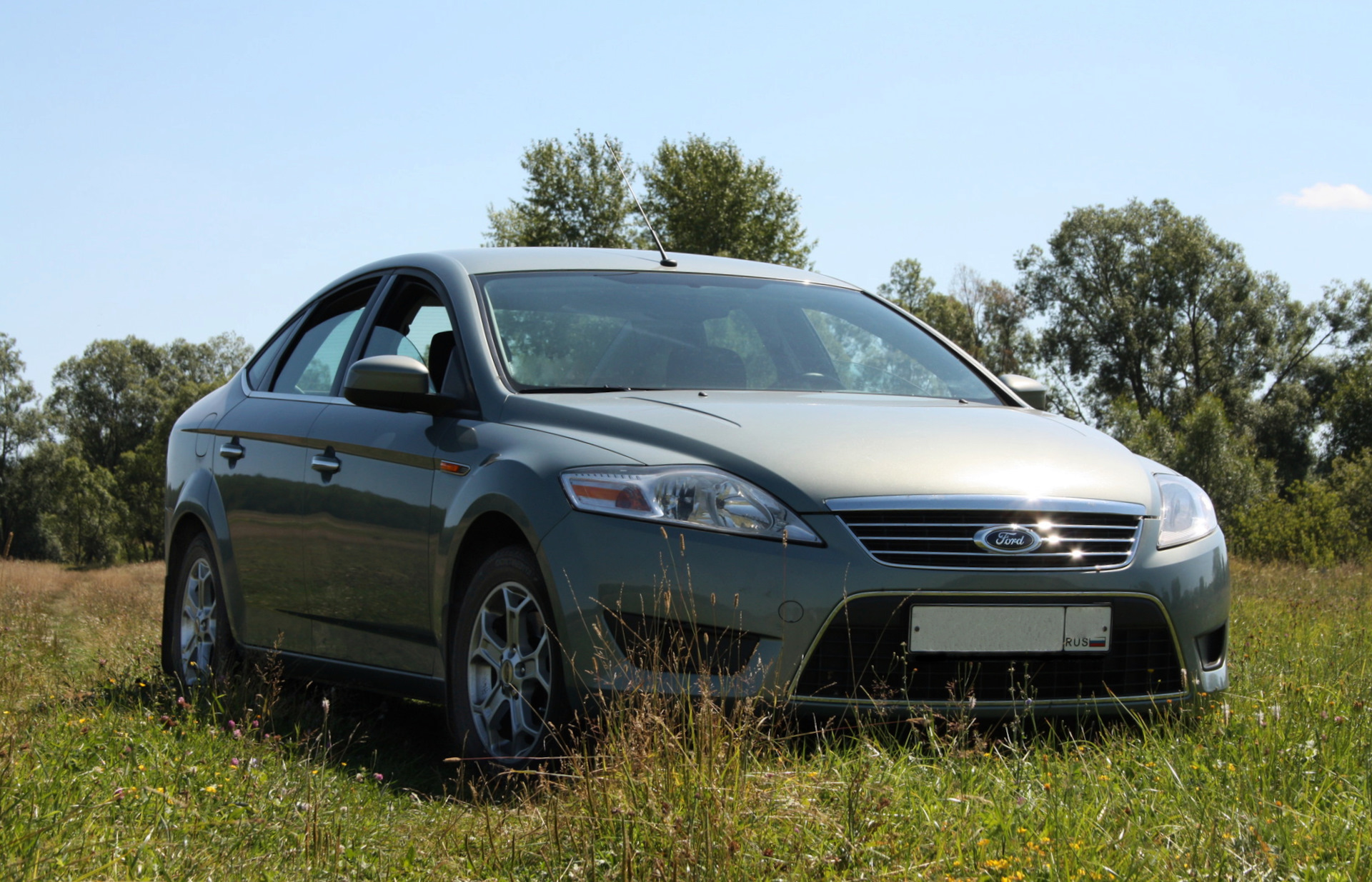 Форд мондео краснодарский край. Mitsubishi Lancer 2005-2010. Хонда в деревни. Хонда в посёлках.