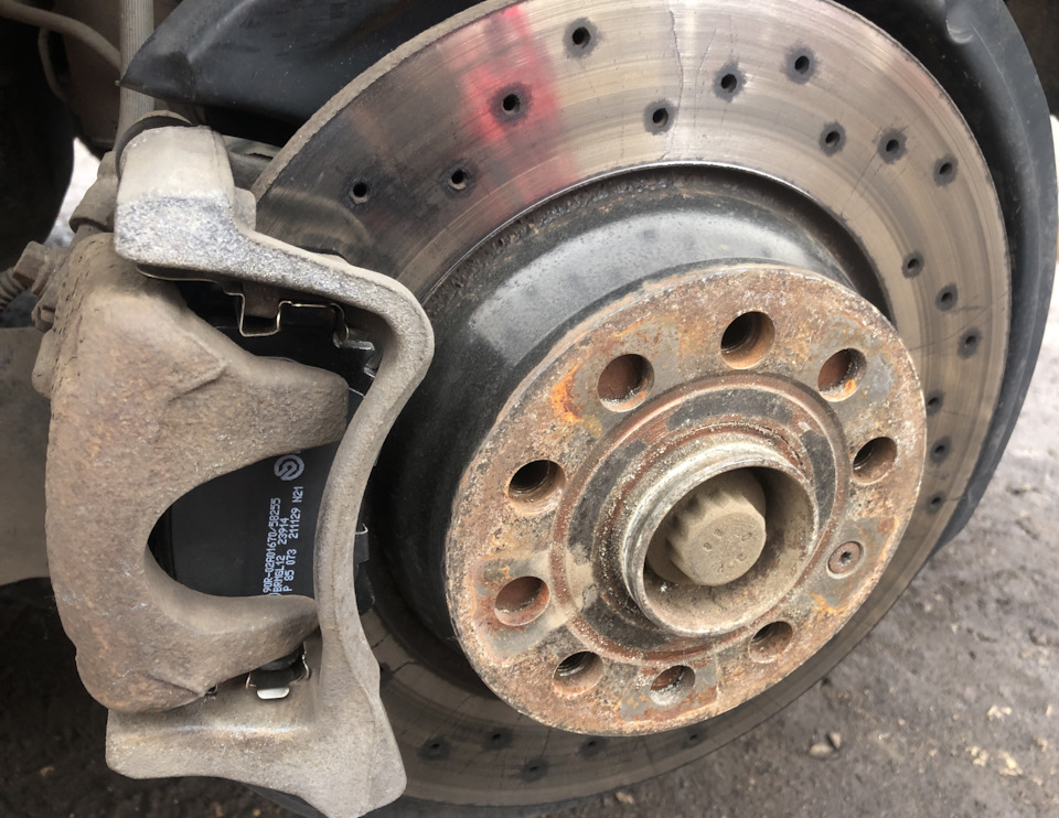 Замена задних тормозных колодок (выбор Brembo) — Volkswagen Tiguan (1G ...
