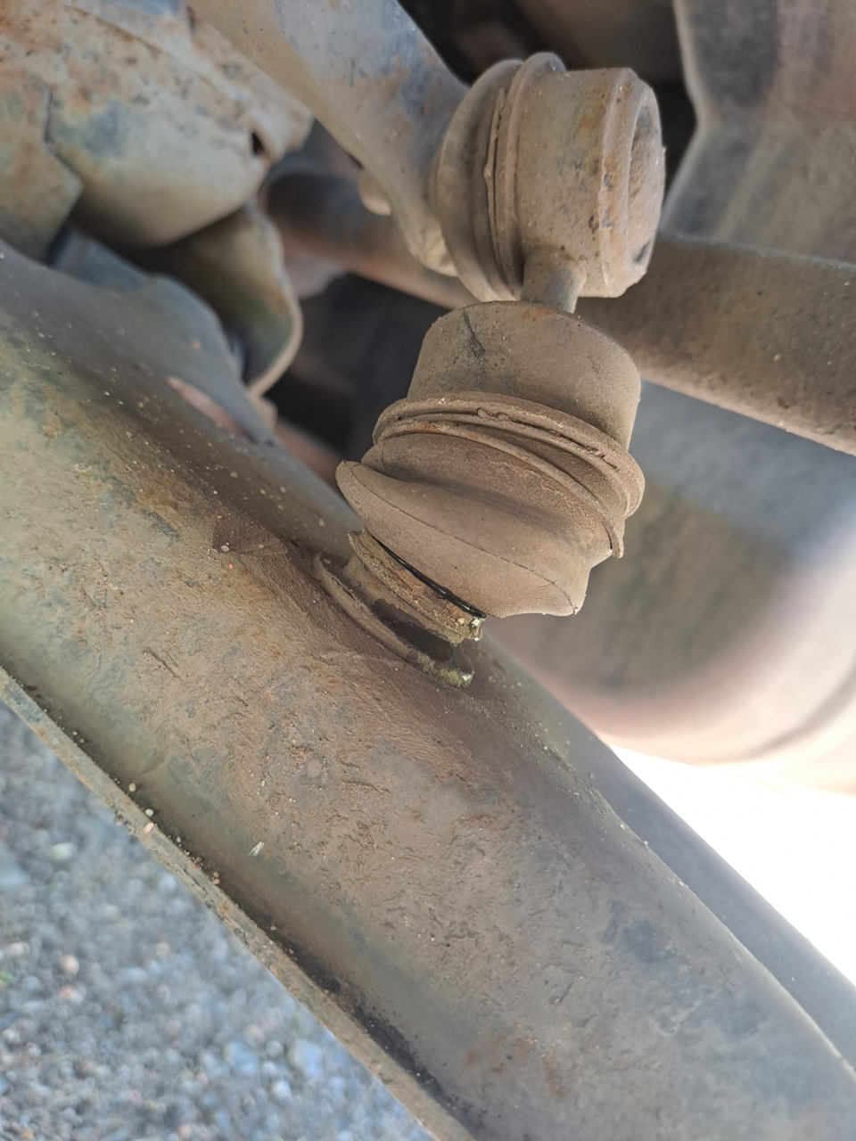 Замена стоек стабилизатора — Nissan Almera II (N16), 1,8 л, 2006 года ...