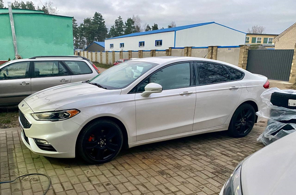 Непредвиденная замена резины — Ford Fusion (2G), 2,7 л, 2017 года ...