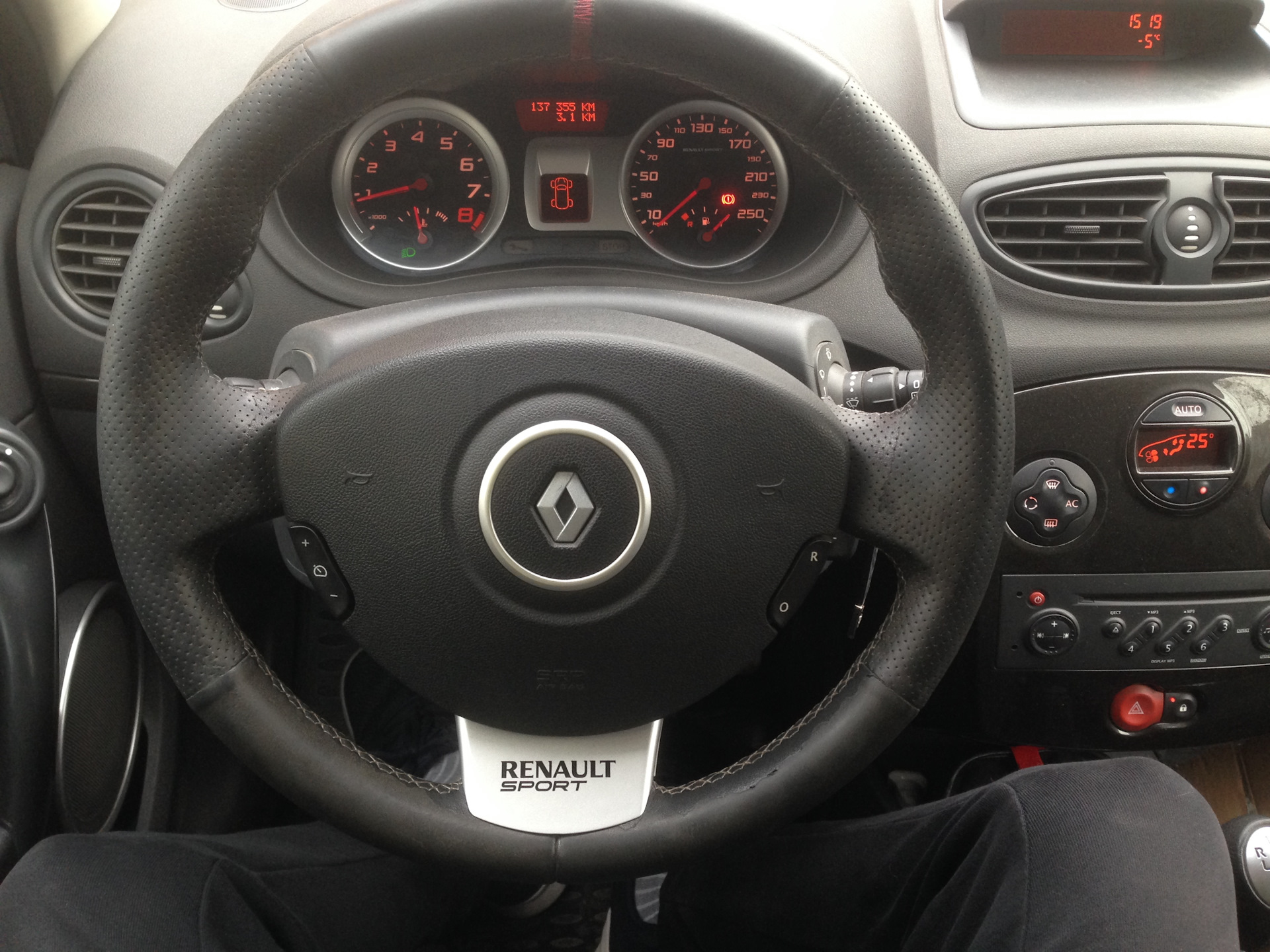 Turn steering wheel start рено