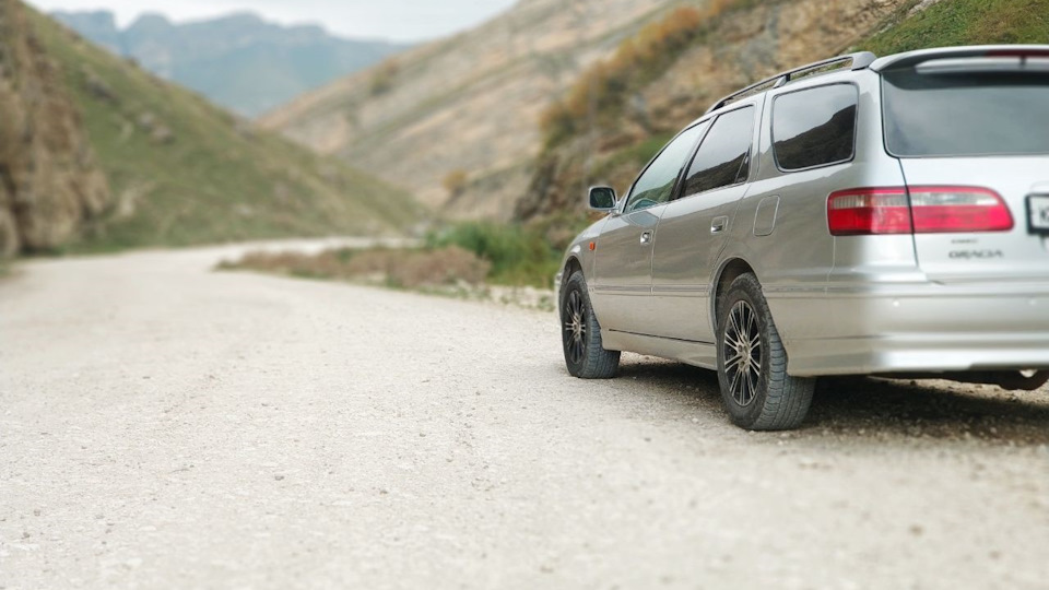 Toyota Camry Gracia 2.5 200 пони