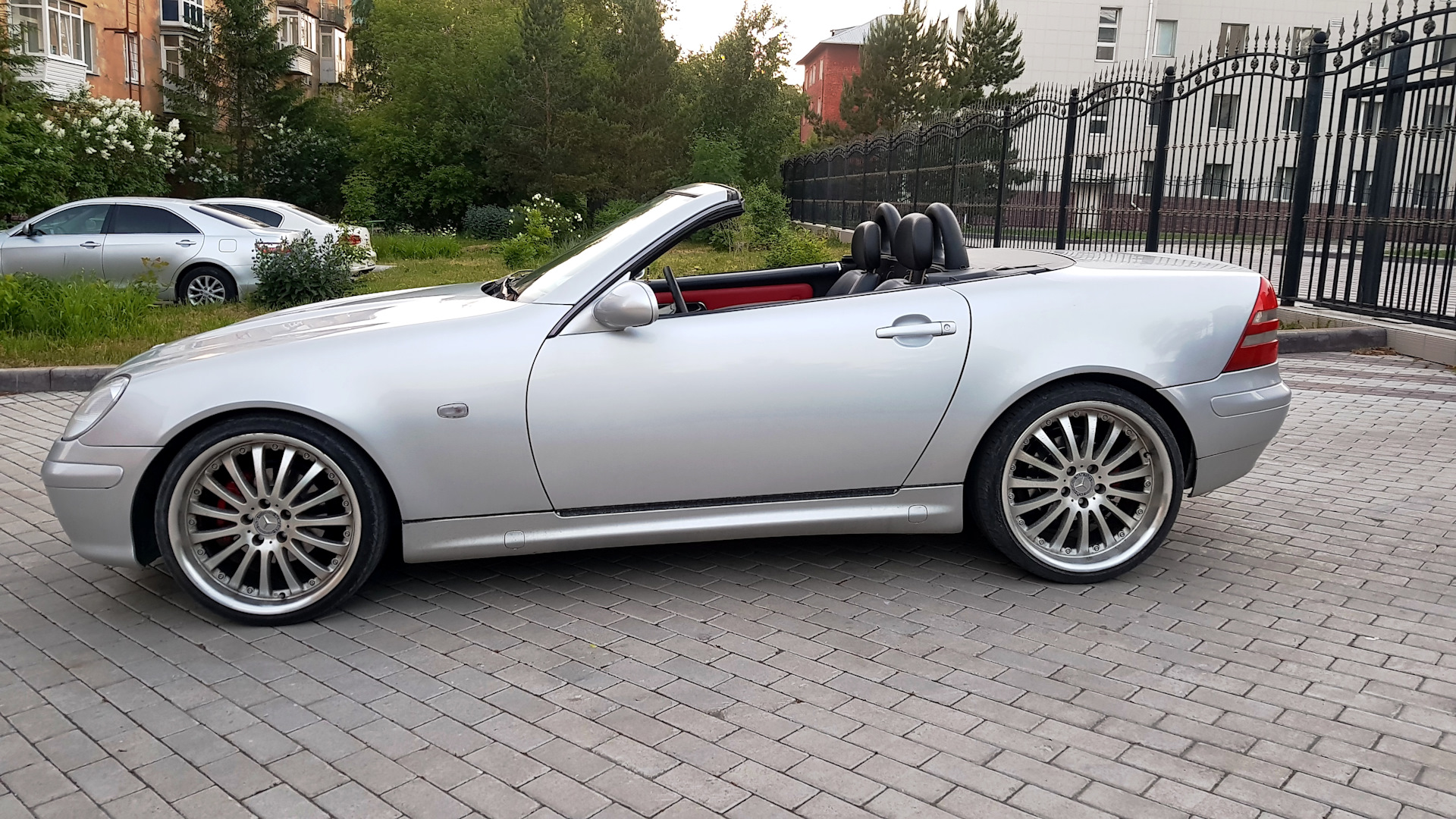 Mercedes-Benz SLK (R170) 2.3 бензиновый 1997 | машина с душой на DRIVE2