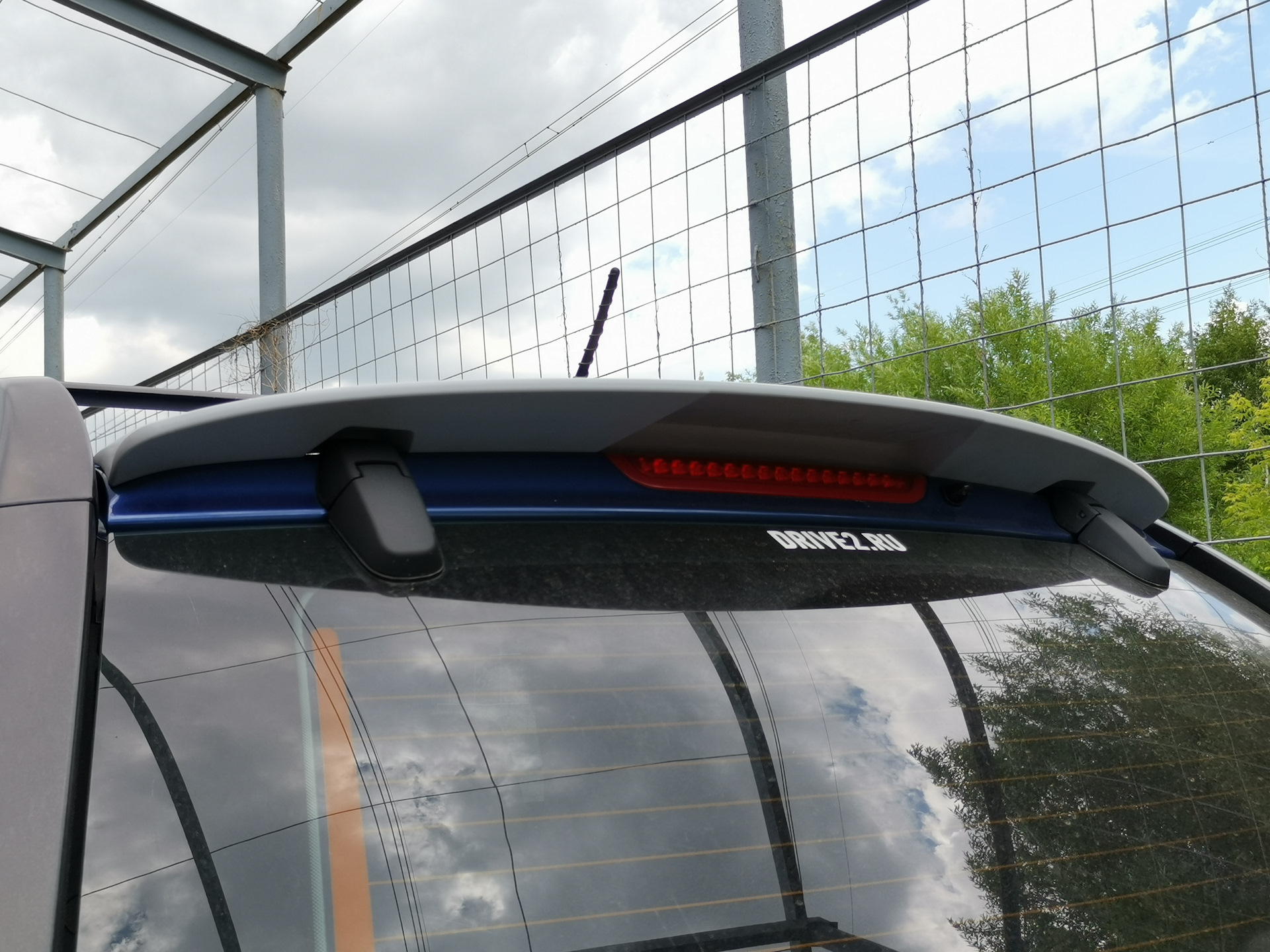 Задние спойлеры субару. Mazda cx 5 спойлер. Мерседес ml350 спойлер багажника. Mazda cx 5 спойлер. Задний спойлер пробокс тойота.