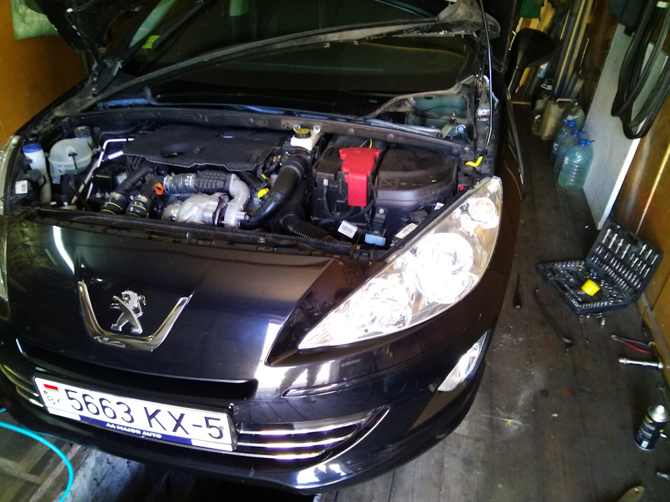 33 тысячи. Устранение стука опоры амортизатора — Peugeot 408, 1,6 л ...