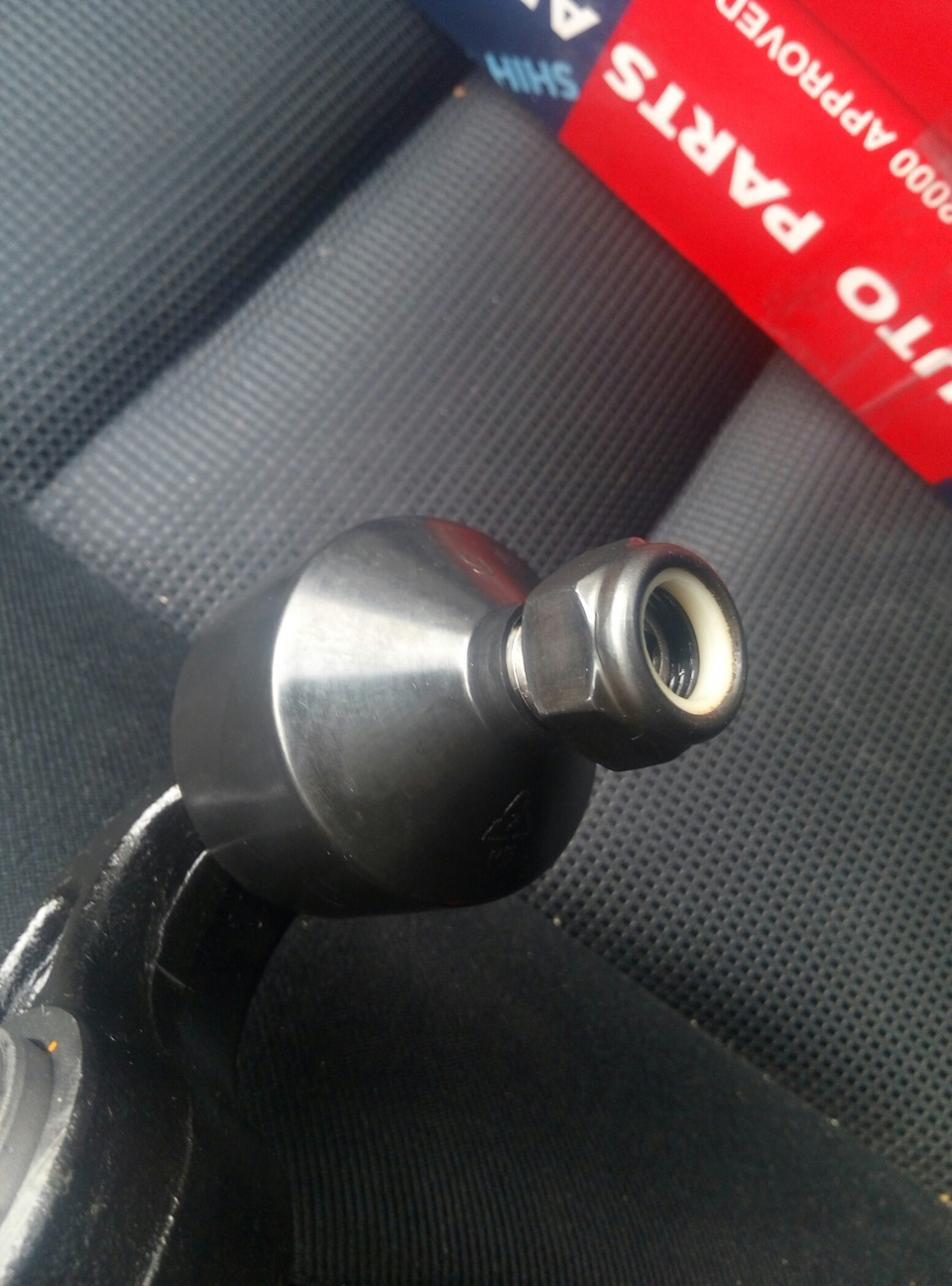 Неправильная гайка — Mazda 6 (1G) GG