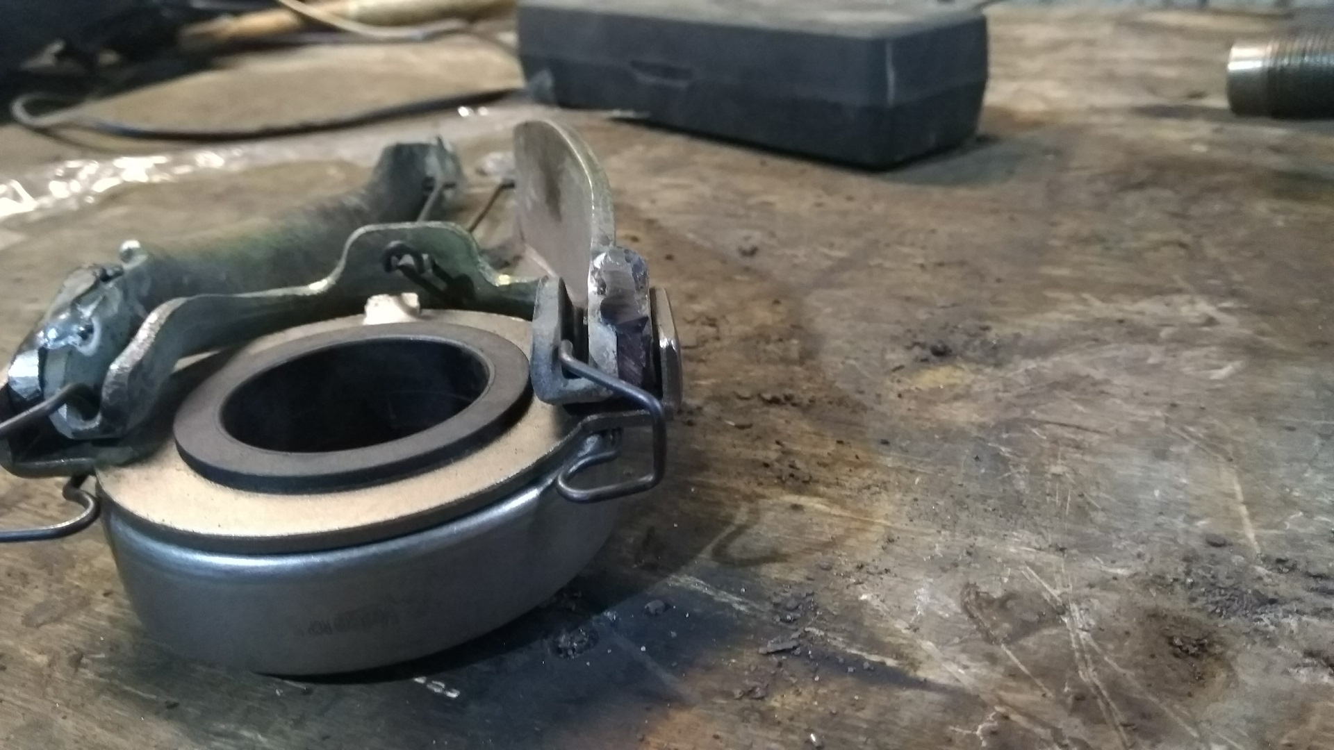 выжимной подшипник - Lifan X60, 1,8 л, 2013 года поломка DRIVE2