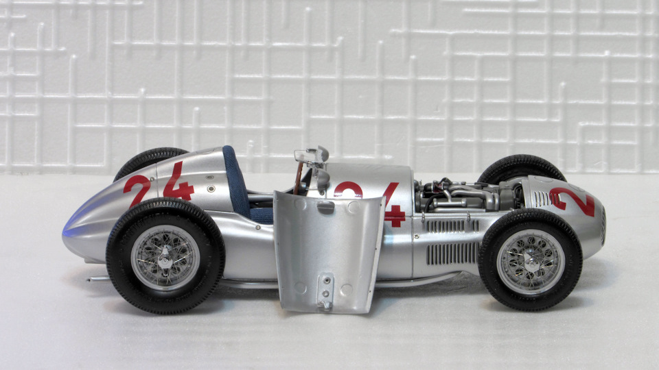 Mercedes-Benz W165, CMC, 1:18 — Сообщество «Масштабные Модели» на