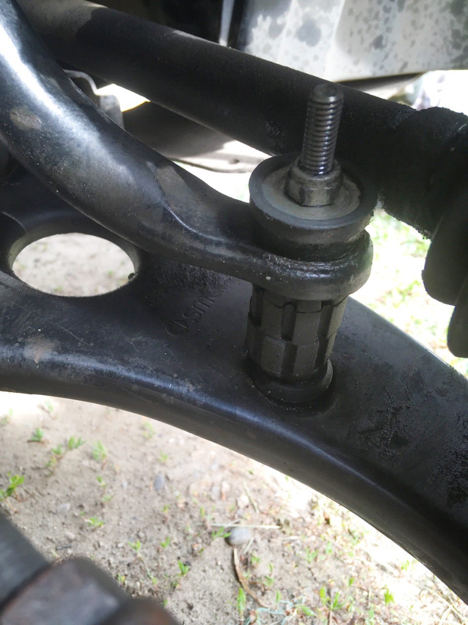 Полиуретан или резина? Замена втулок и стоек стабилизатора ...