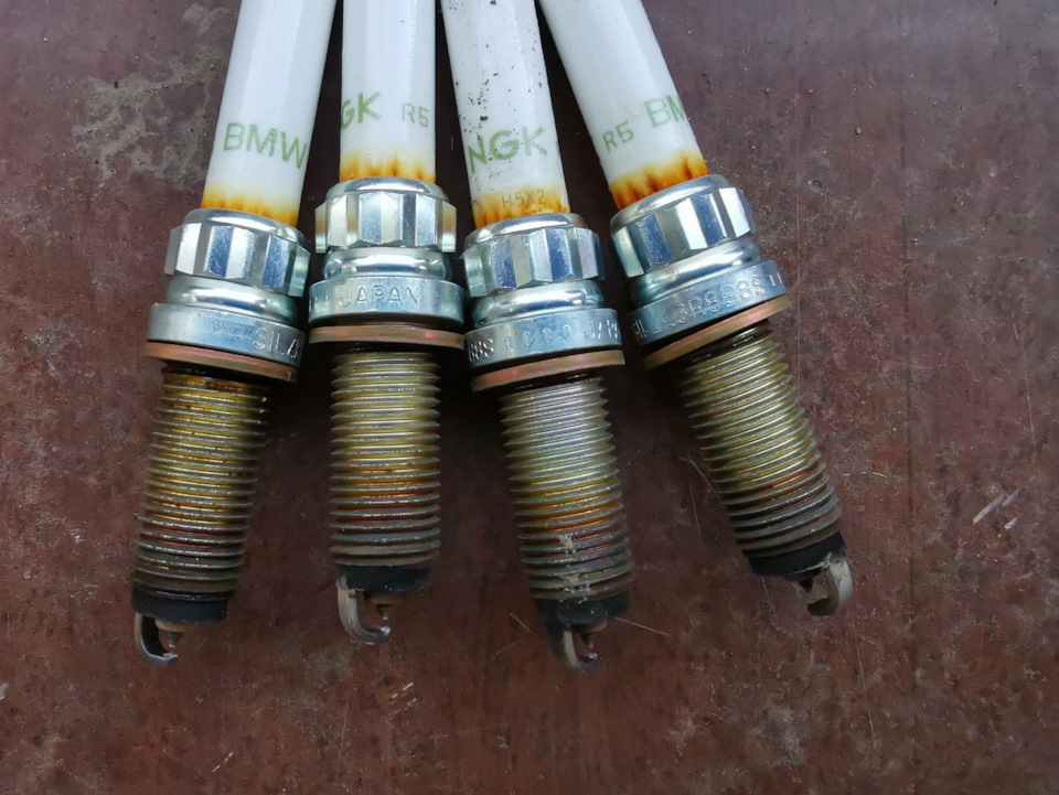 Плавающая стрелка тахометра на малых оборотах! — BMW 3 series (F30), 2 ...