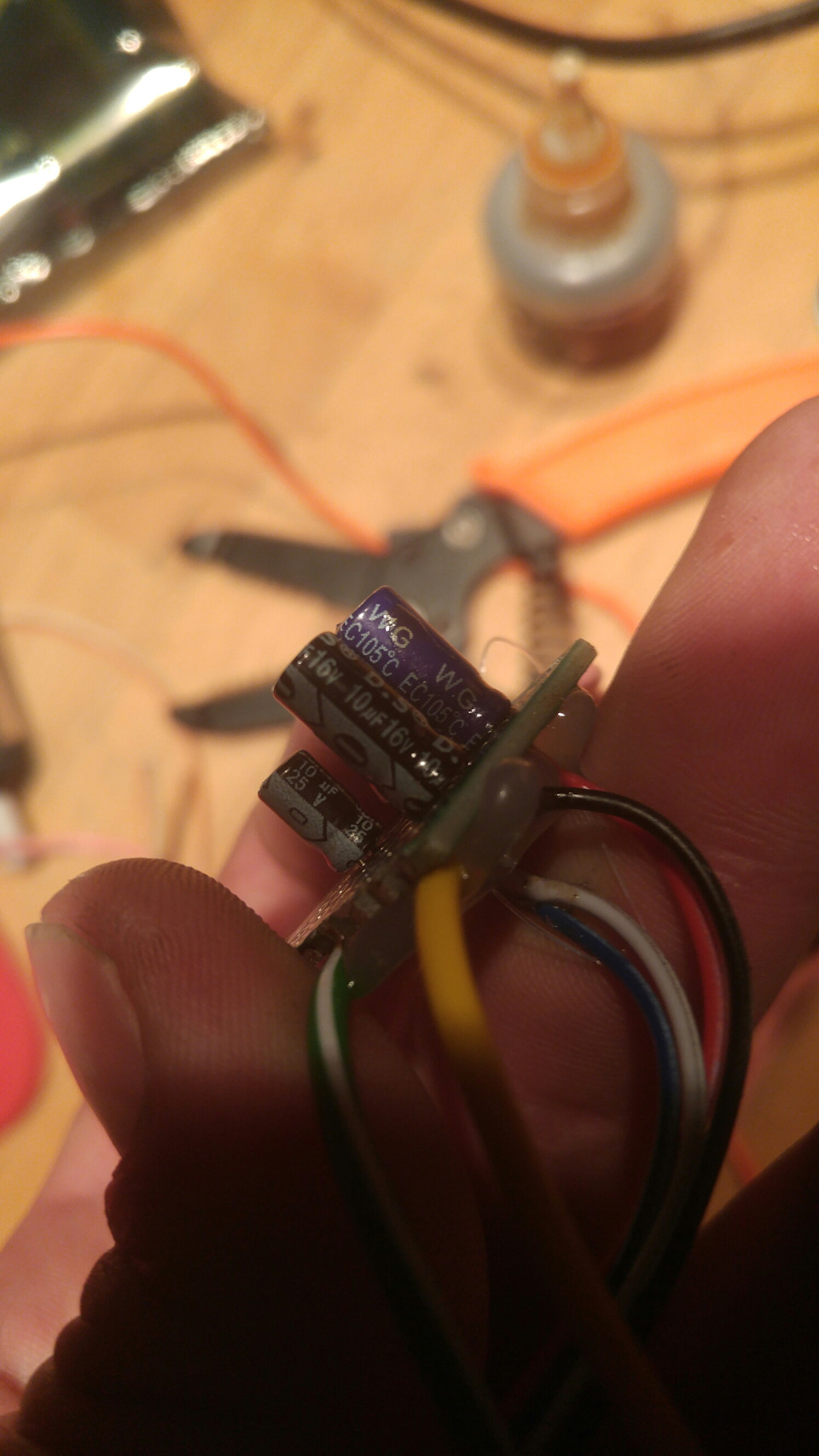 Сборка из кондеров 10мкф на мантажной плате для удобства, собирал из того что было, так что разные кондеры, но одной ёмкости — Honda Civic Hatchback (8G)