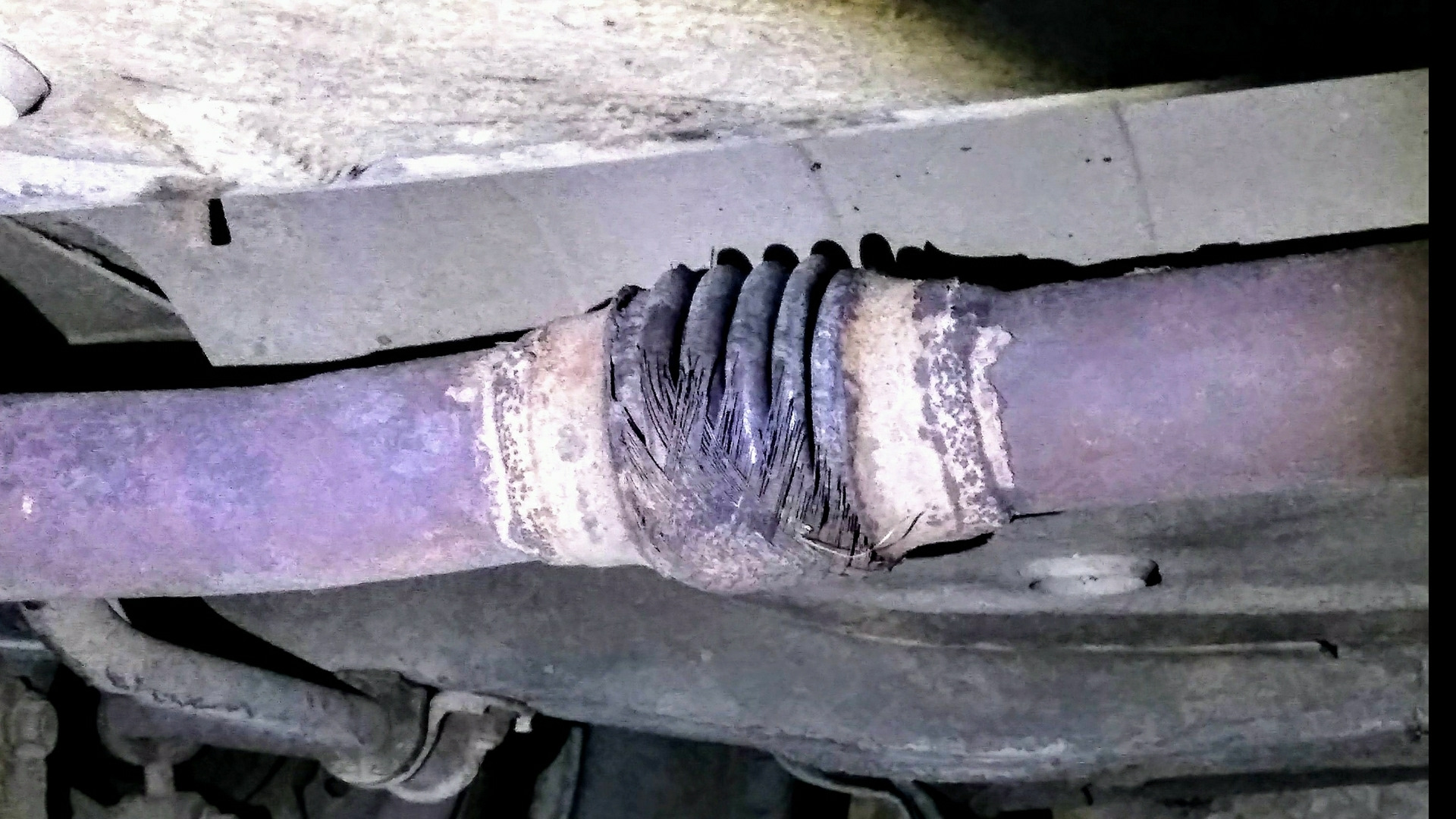 Чем обмотать гофру на штанах — Lada Приора седан, 1,6 л, 2008 года ...