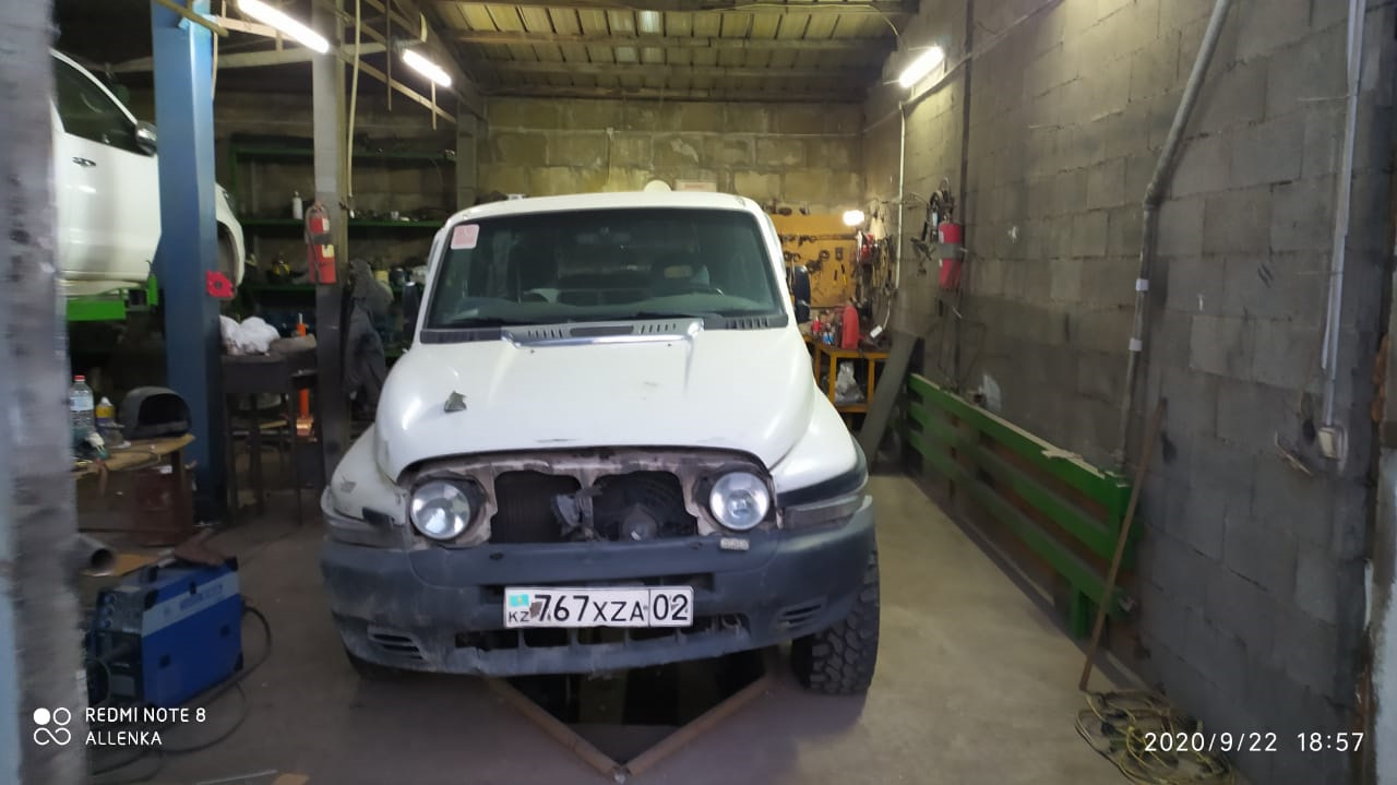 Замена соединителя порога и поддомкратника ч.1 — Lada Калина седан, 1,6 ...