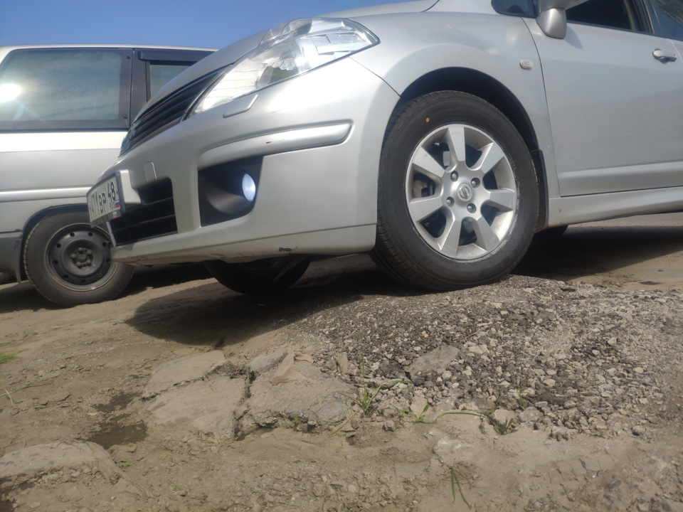 Ремонт пыльника — Nissan Tiida (1G), 1,6 л, 2010 года | своими руками ...