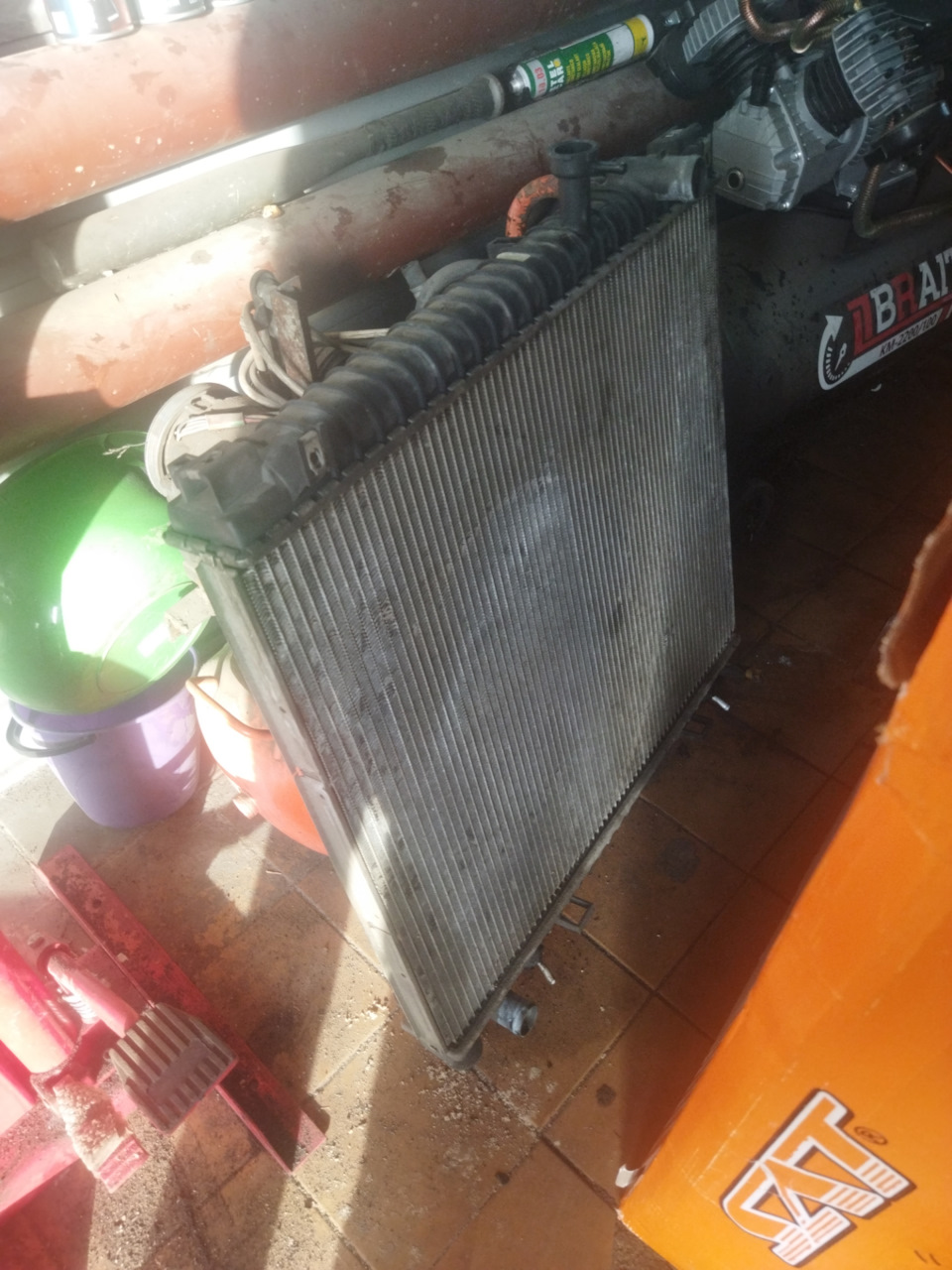 Лопнул радиатор, и многое другое. Короче, будни некровода — Infiniti ...