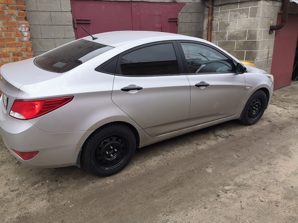 Покупка резины и дисков — Hyundai Solaris, 1,4 л, 2016 года | шины | DRIVE2