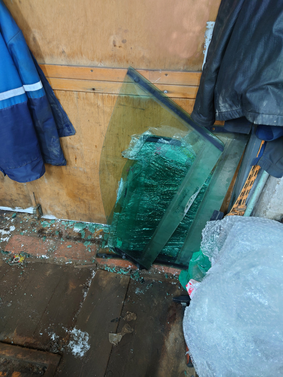 родные — Audi A8 (D2)