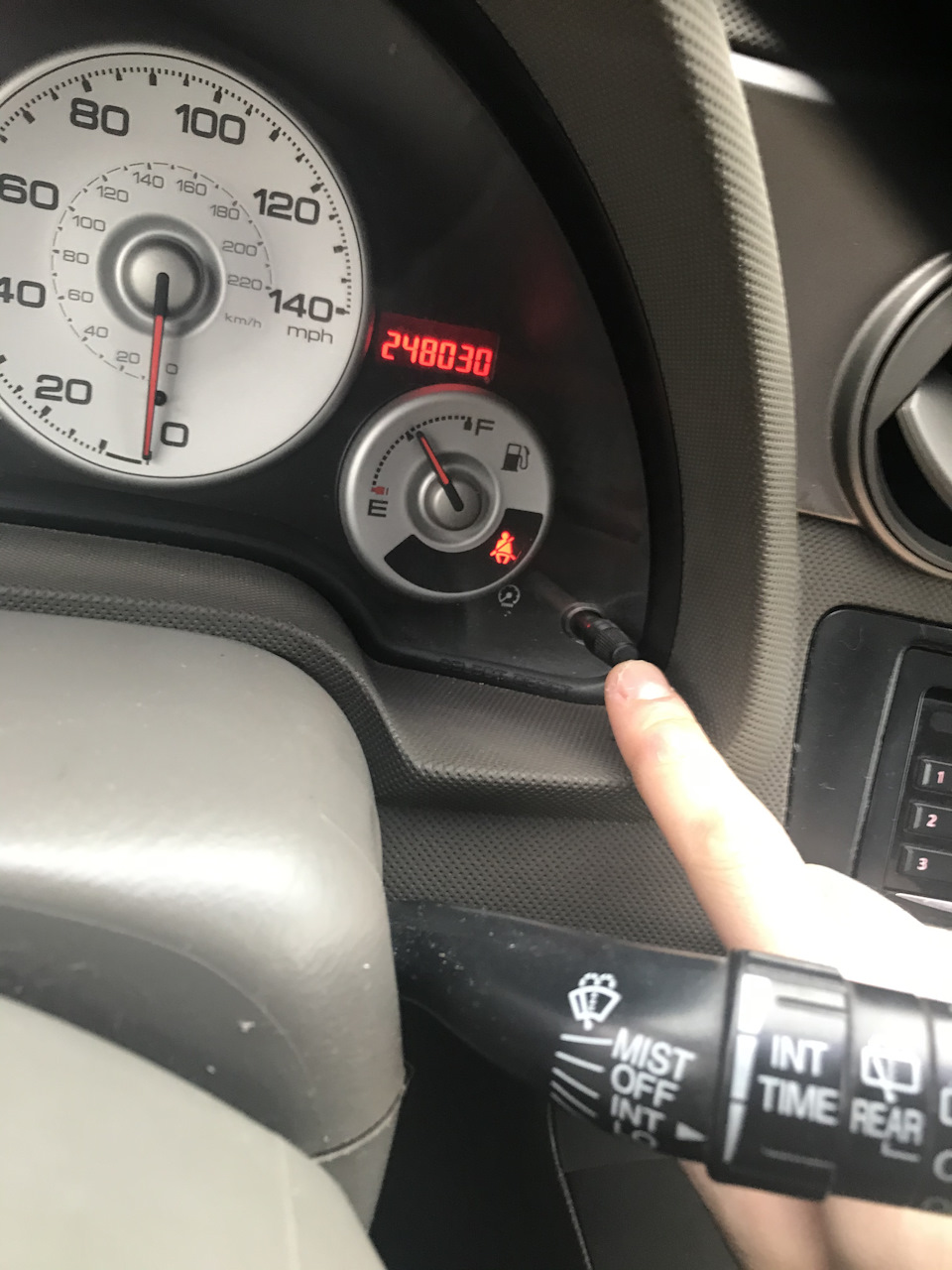 Maint reqd toyota. Датчик maint reqd. Maint req'd Хонда Аккорд. Maint reqd Honda CR-V. Приус ошибка maint reqd.