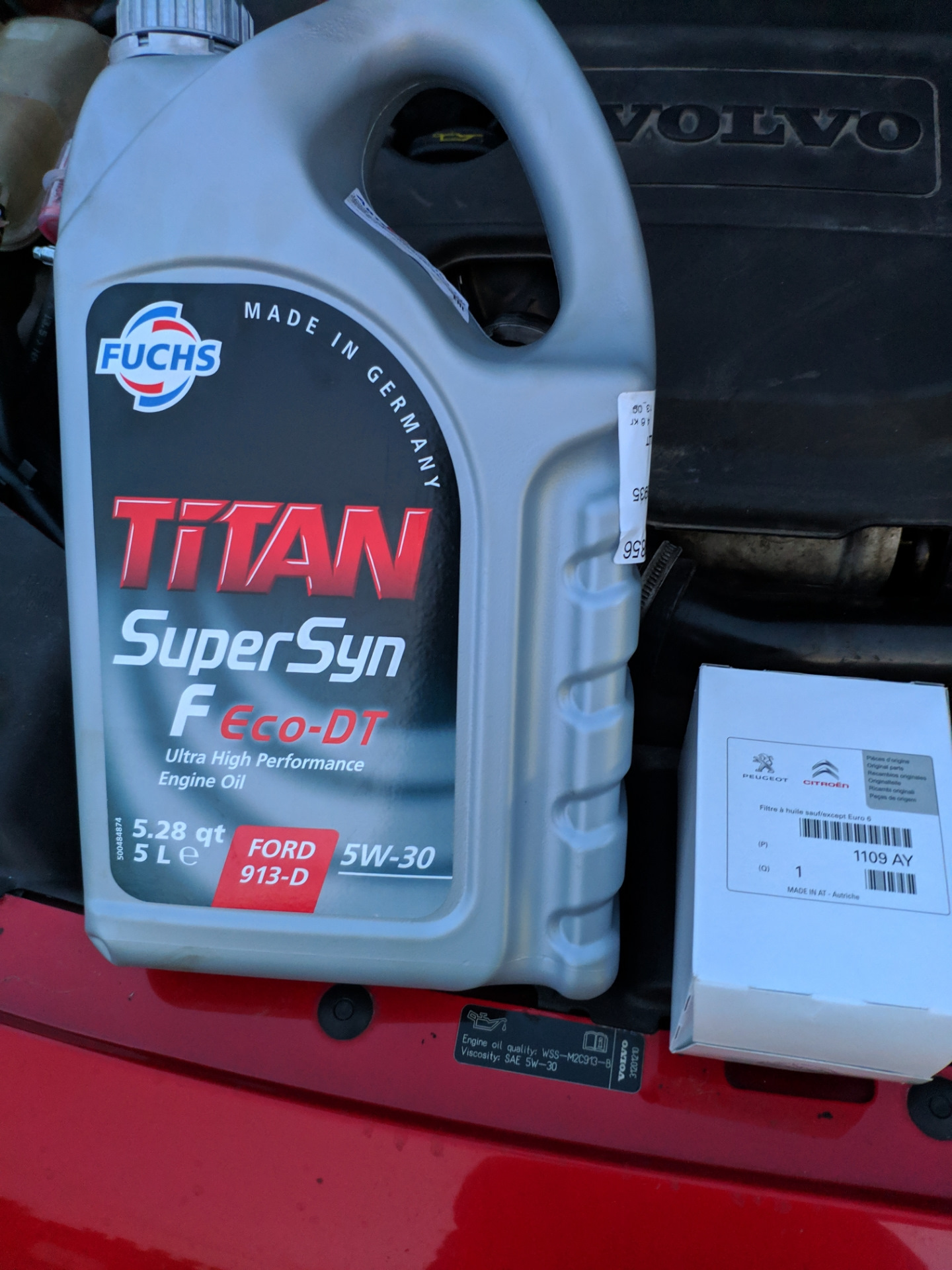 Titan supersyn 5w 30. Fuchs Titan SUPERSYN F Eco-DT 5w-30. Titan f Eco DT 5-30. Titan SUPERSYN F Eco-b SAE 5w-20. Titan SUPERSYN Eco-DT 5w-30.