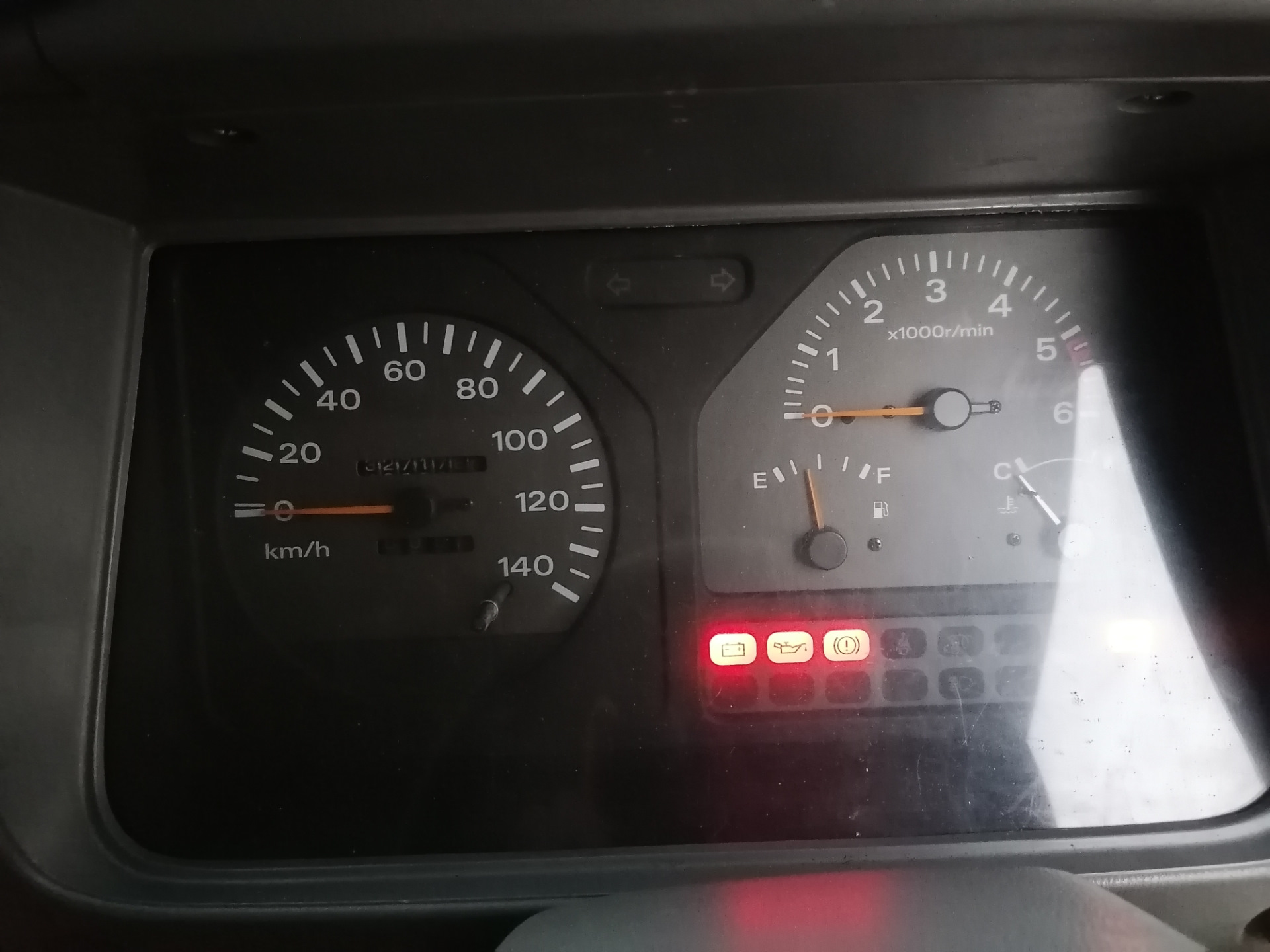 Датчик тахометра ниссан атлас 99 год. Тахометр ниссан атлас. Панель приборов nissan atlas p4f23. Тахометр ниссан атлас. Тахометр ниссан атлас.