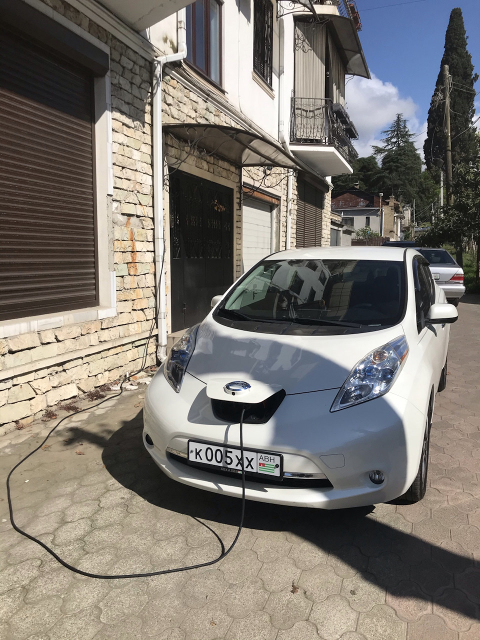 Зарядка авто — Nissan Leaf (1G), 2014 года | электроника | DRIVE2