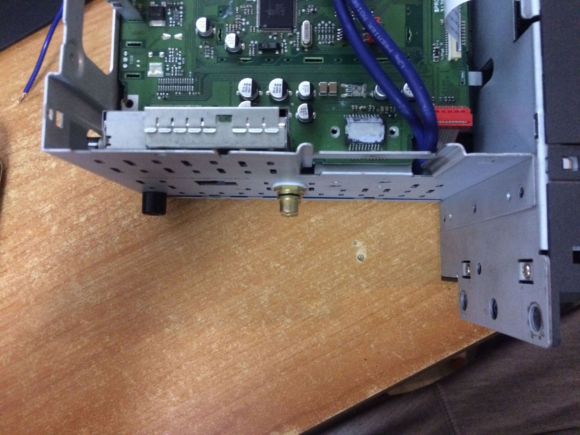 линейный выход на сабвуфер