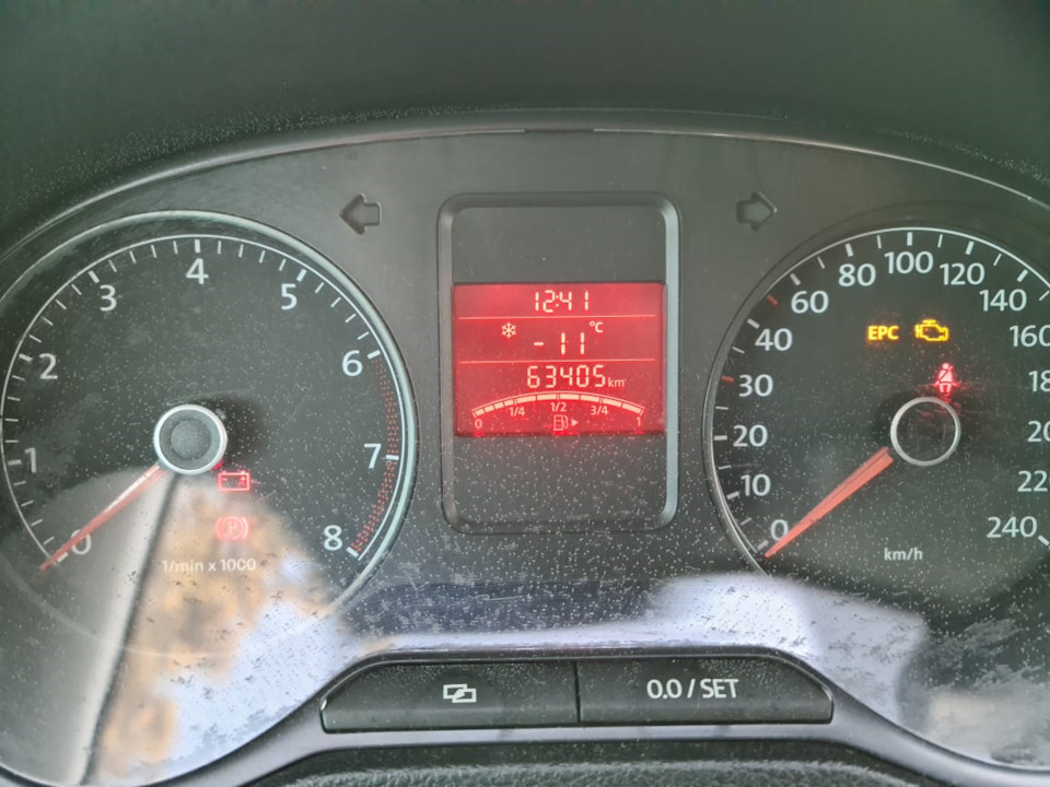 Замена масла — Volkswagen Polo Sedan, 1,6 л, 2012 года | плановое ТО ...