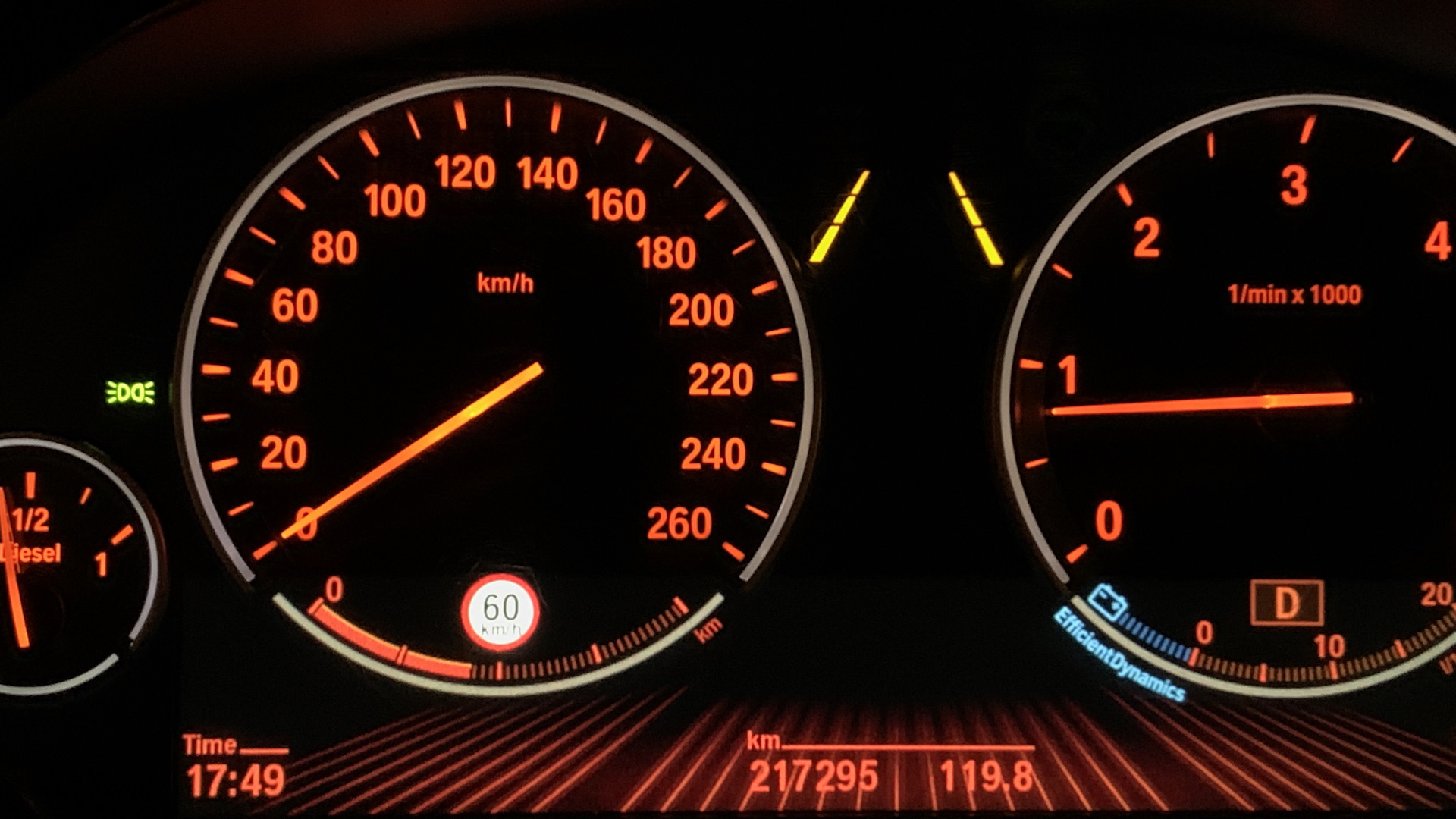 Распознавание знаков Беларусь — BMW 5 series (F10), 2 л., 2011 года ...