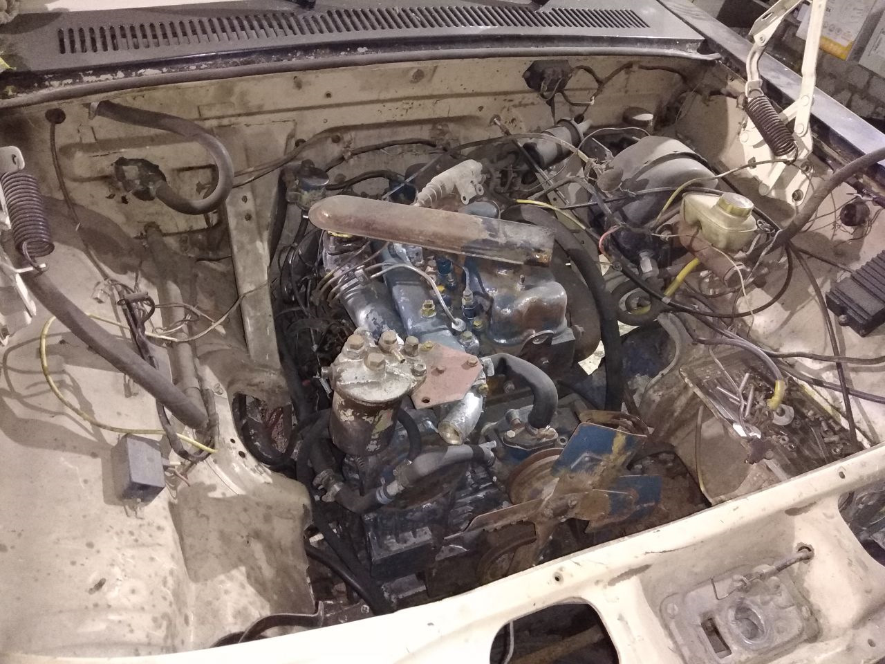 Натягиваю сову на глобус — ГАЗ 2410, 2,4 л, 1987 года | тюнинг | DRIVE2