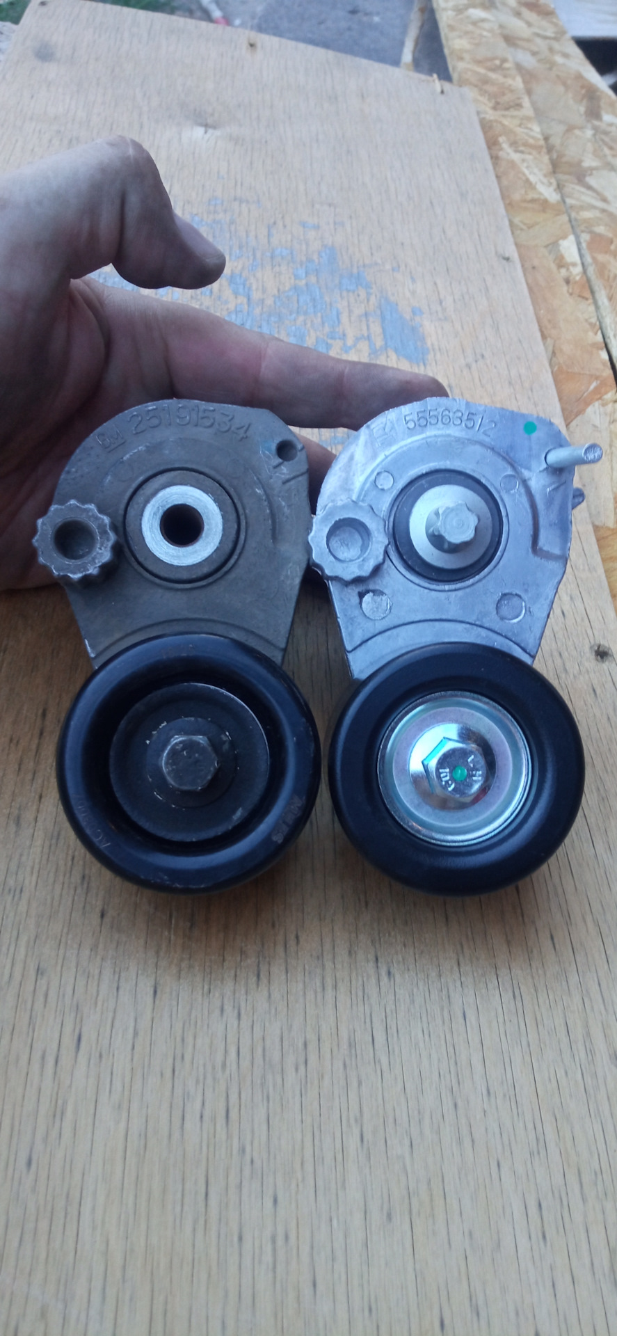 Натяжитель ремня в сборе — Chevrolet Orlando (1G), 1,8 л, 2014 года ...