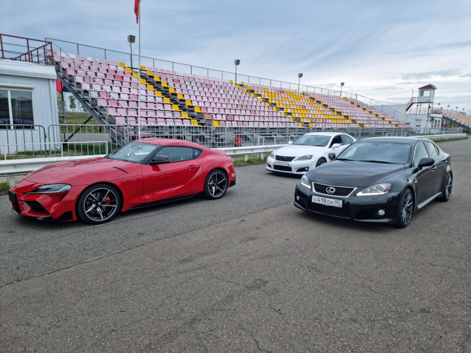 Красное кольцо. Заезды. Сжег передние колодки. — Lexus IS-F, 5 л, 2008 ...