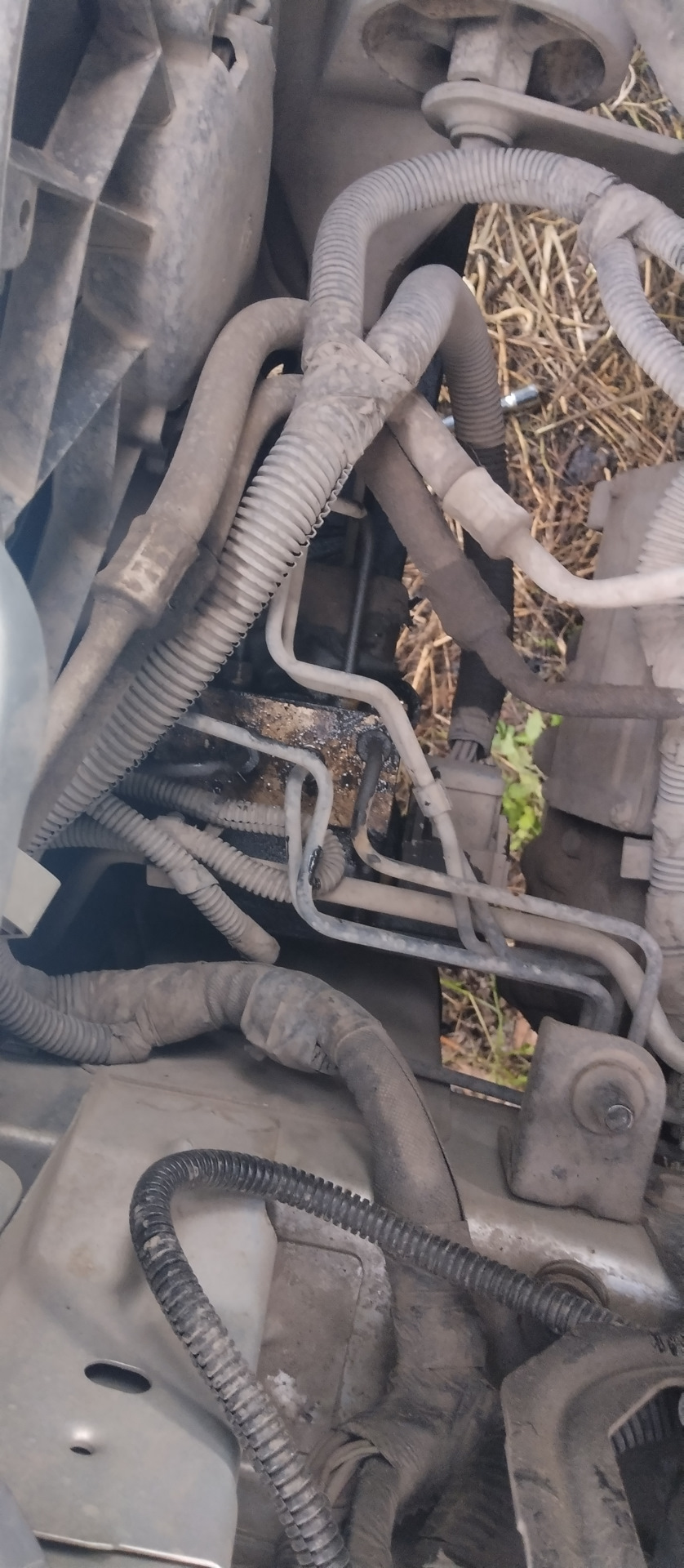 Течь тормозной жидкости — ГАЗ Сайбер, 2,4 л, 2009 года | поломка | DRIVE2