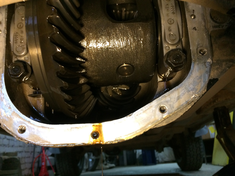 Масло в задний мост и замок зажигания. — Jeep Grand Cherokee (WJ), 4 л ...