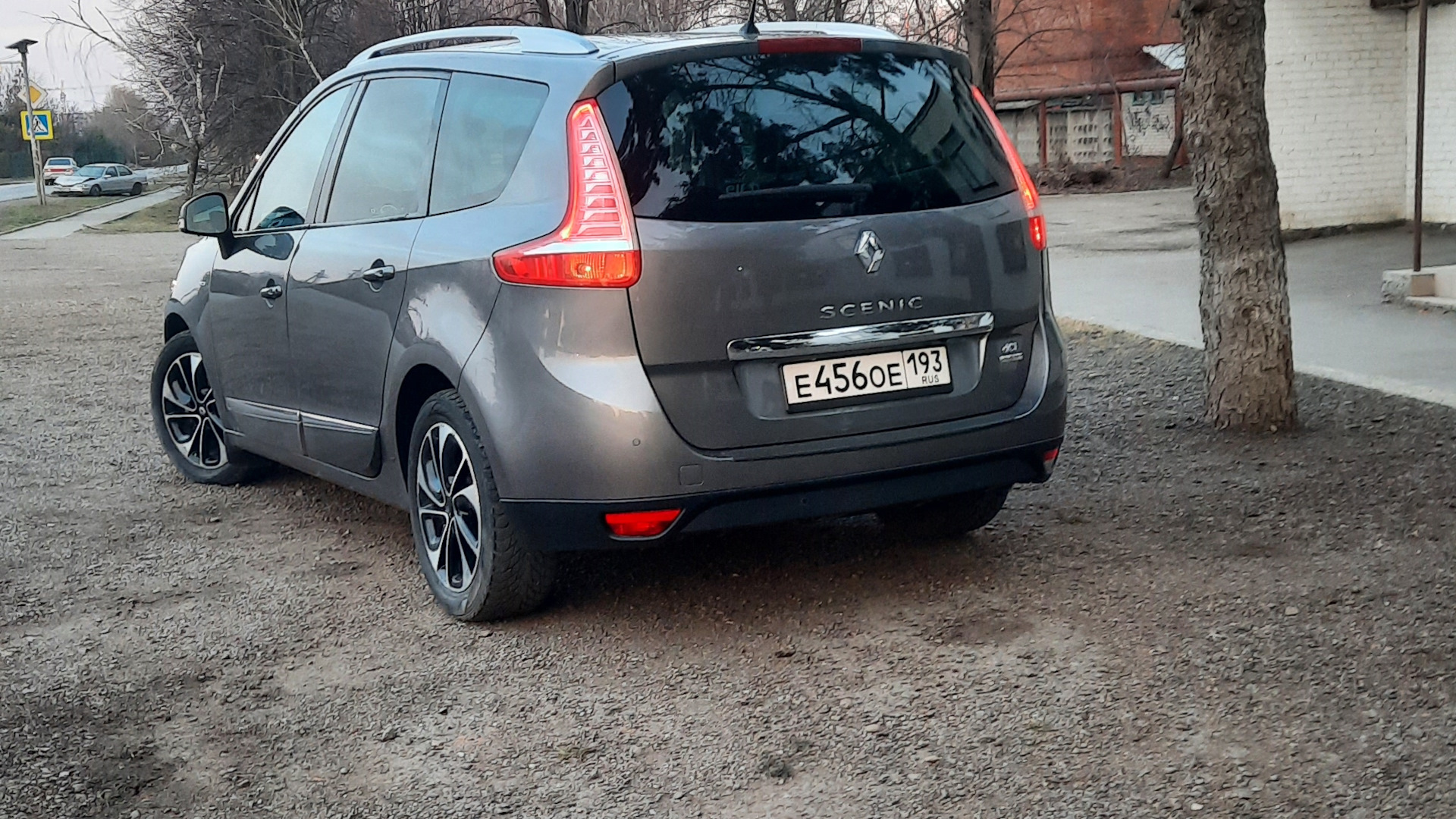 Renault Grand Scenic III 1.5 дизельный 2015 | Дизель number 3 на DRIVE2