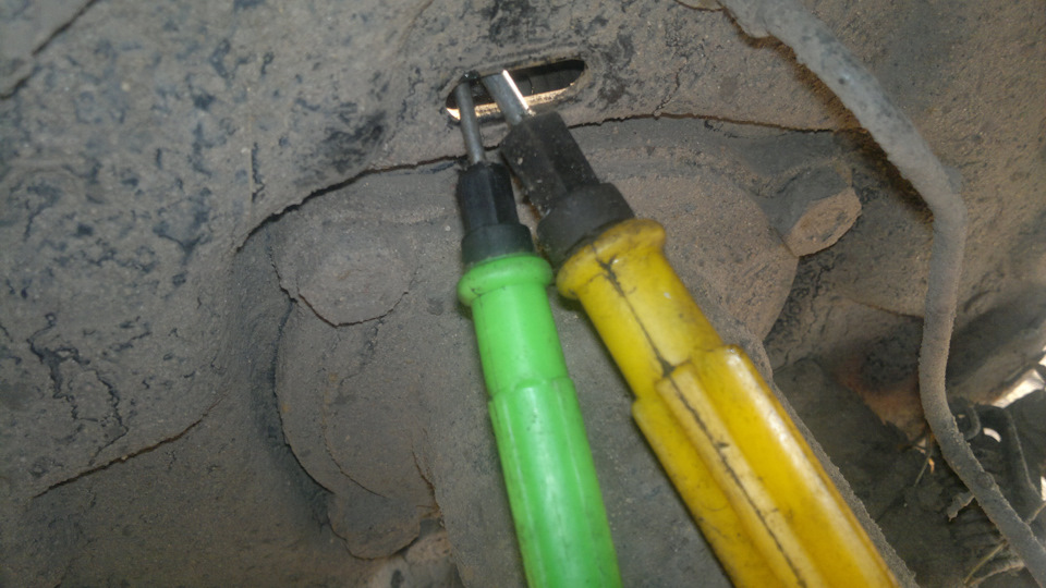 Как снять тормозной барабан или как свести колодки на тлк80 — Toyota ...