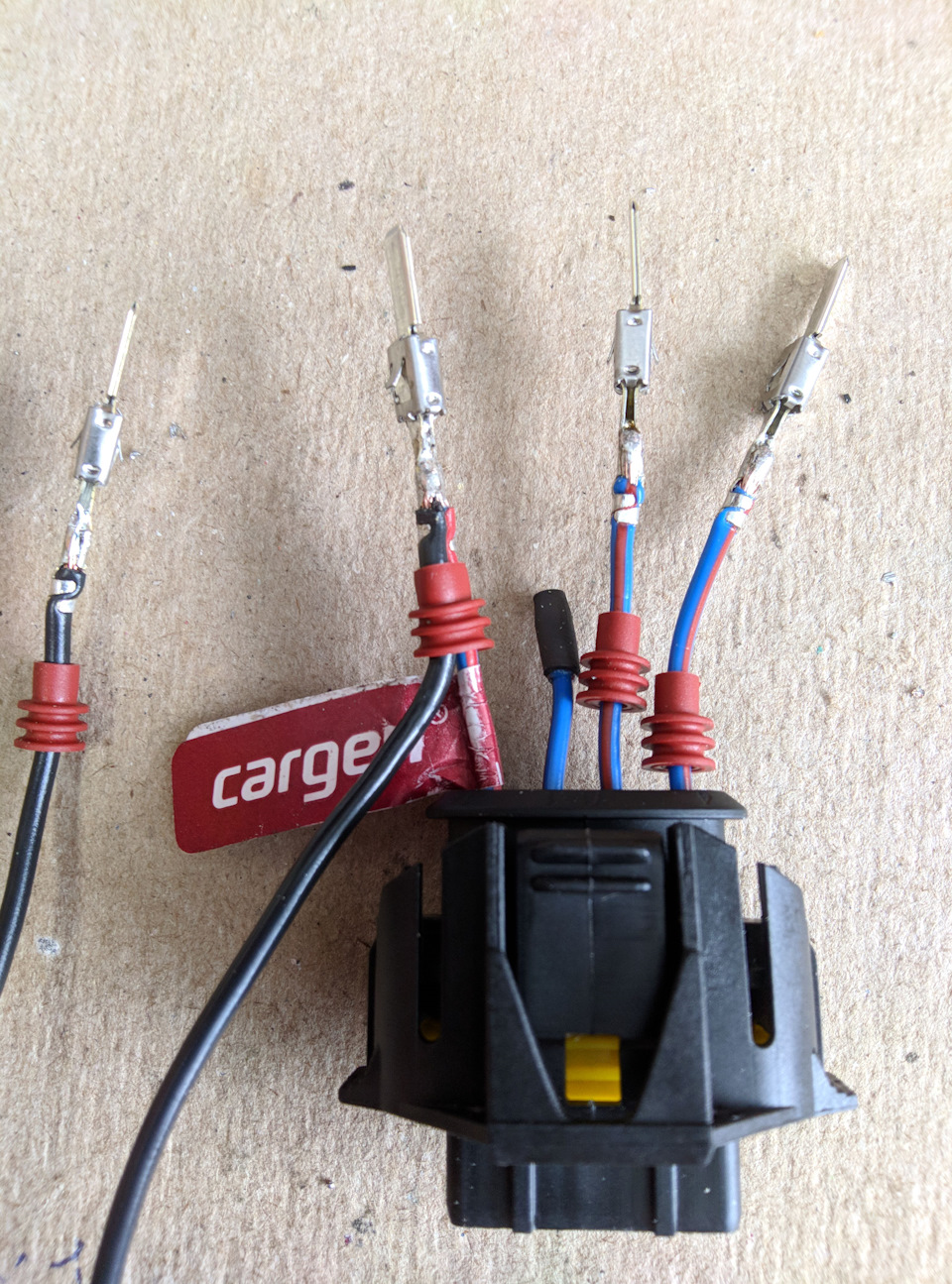 обжаты и пропаяны контакты — Lada Vesta SW Cross (1G)