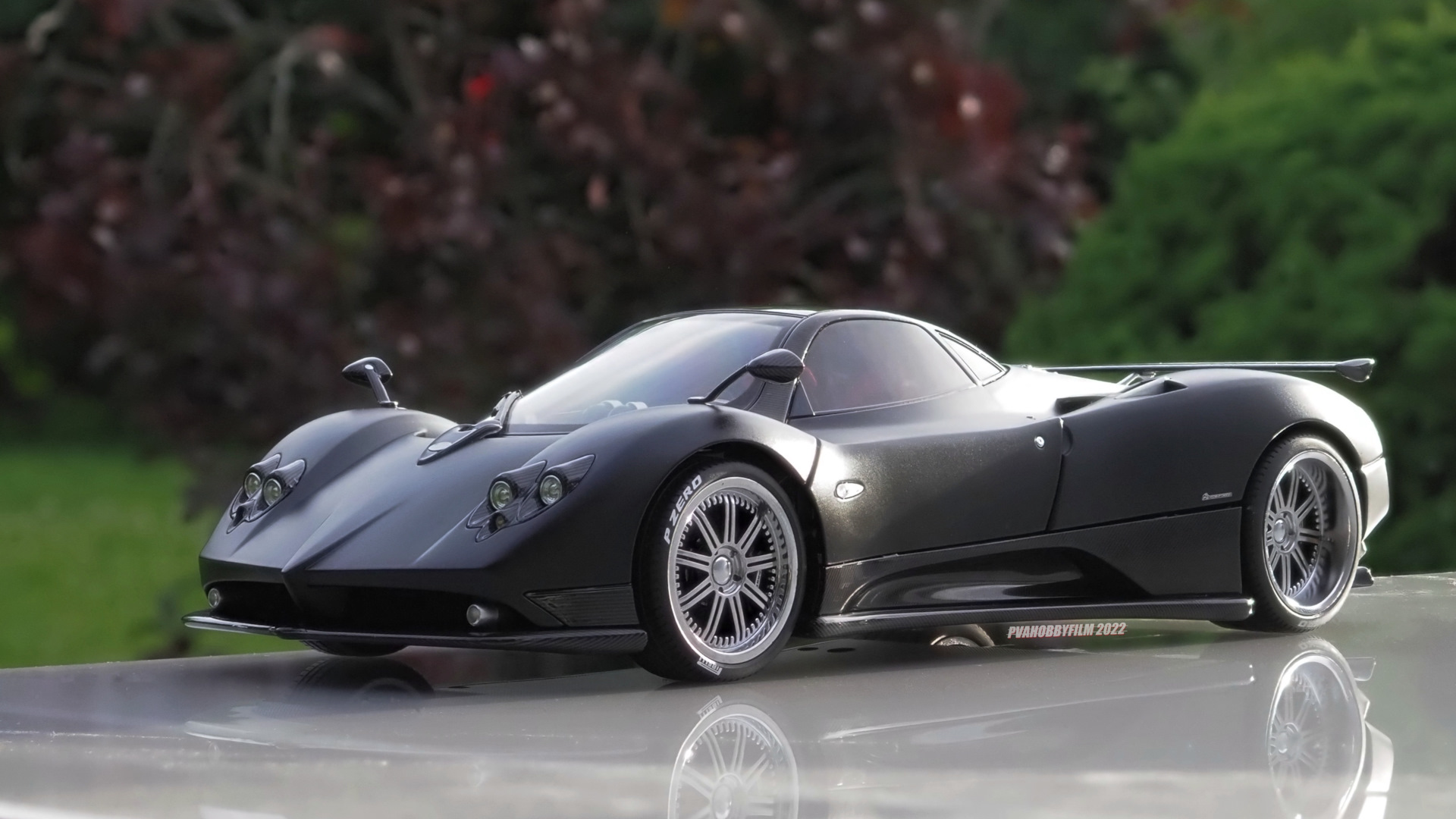 Pagani Zonda f зад