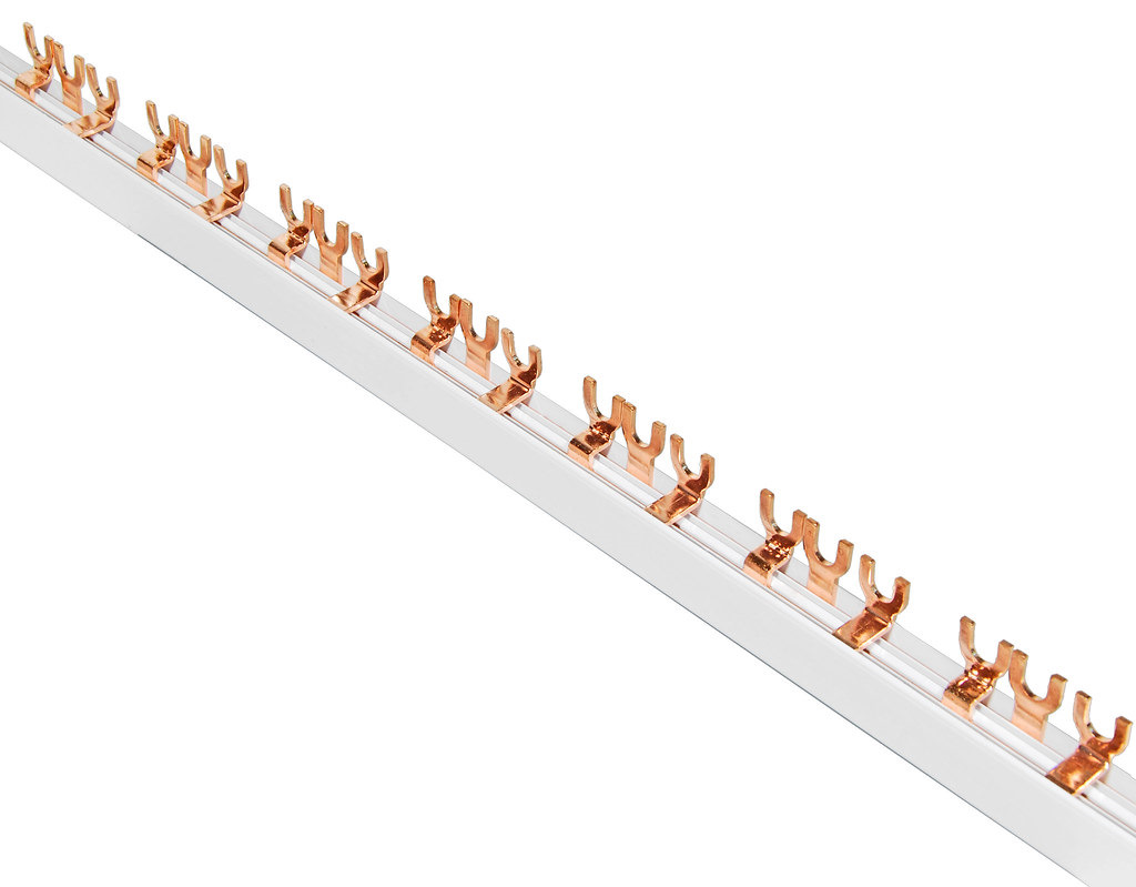 Шина n 1. Шина соединительная 3ф до 63а 1м TDM. Шина соединительная 3ф 63а IEK. Шина соединительная гребенка 3-фазная. Шина соединительная Pin 3-ф, 63а (1м=54 модуля).