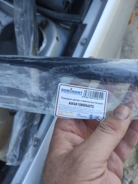 Девушка пьет. Минусы веганства. Анекдоты про улыбку. Начать с нуля картинки. Анекдоты про улыбку смешные.