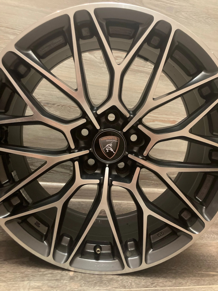 Литые диски Yamato 8Jx18 ET30 5x112. Б/у | 35 000 ₽ в городе ...
