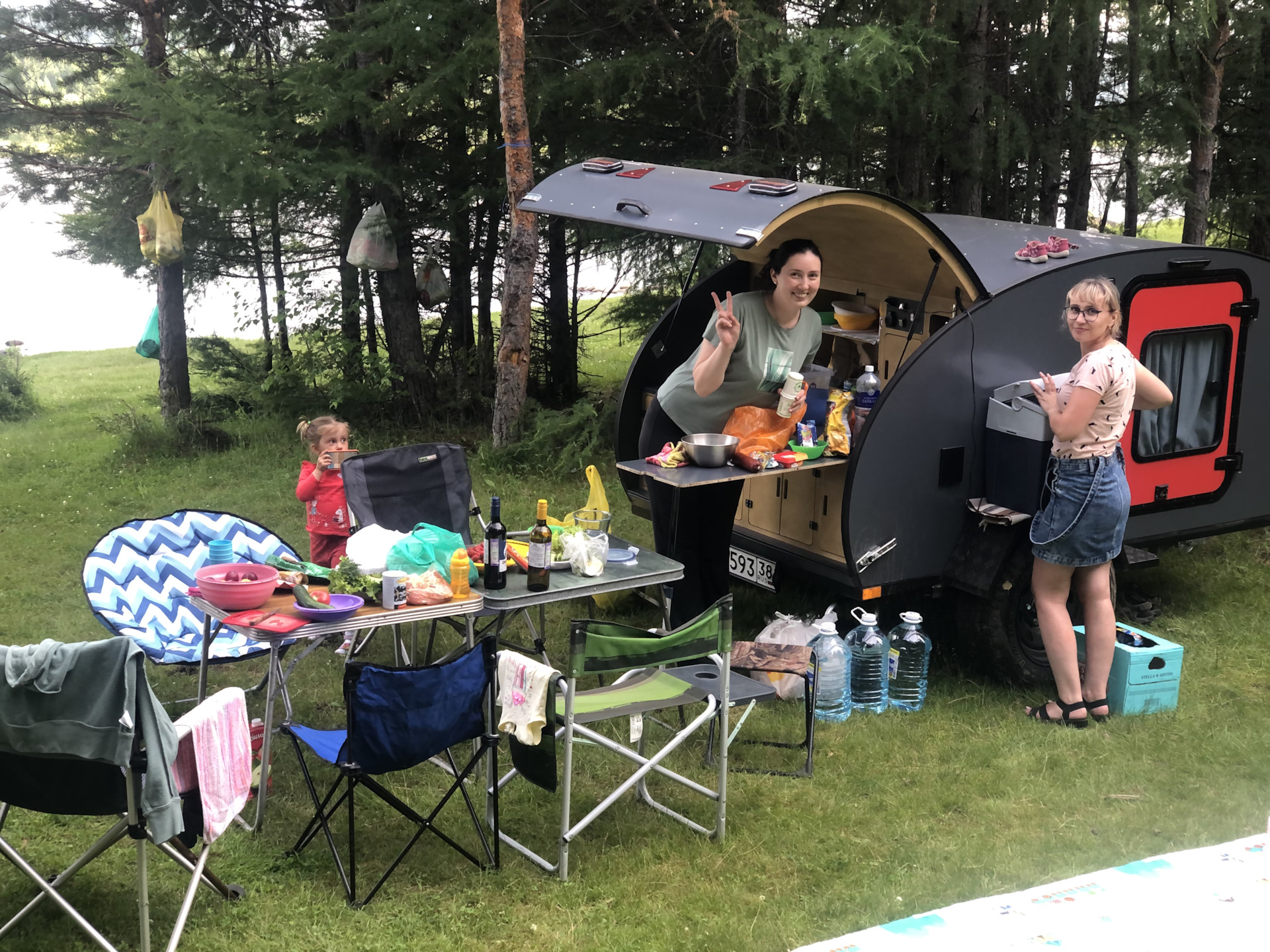 съездить на выходные с семьей